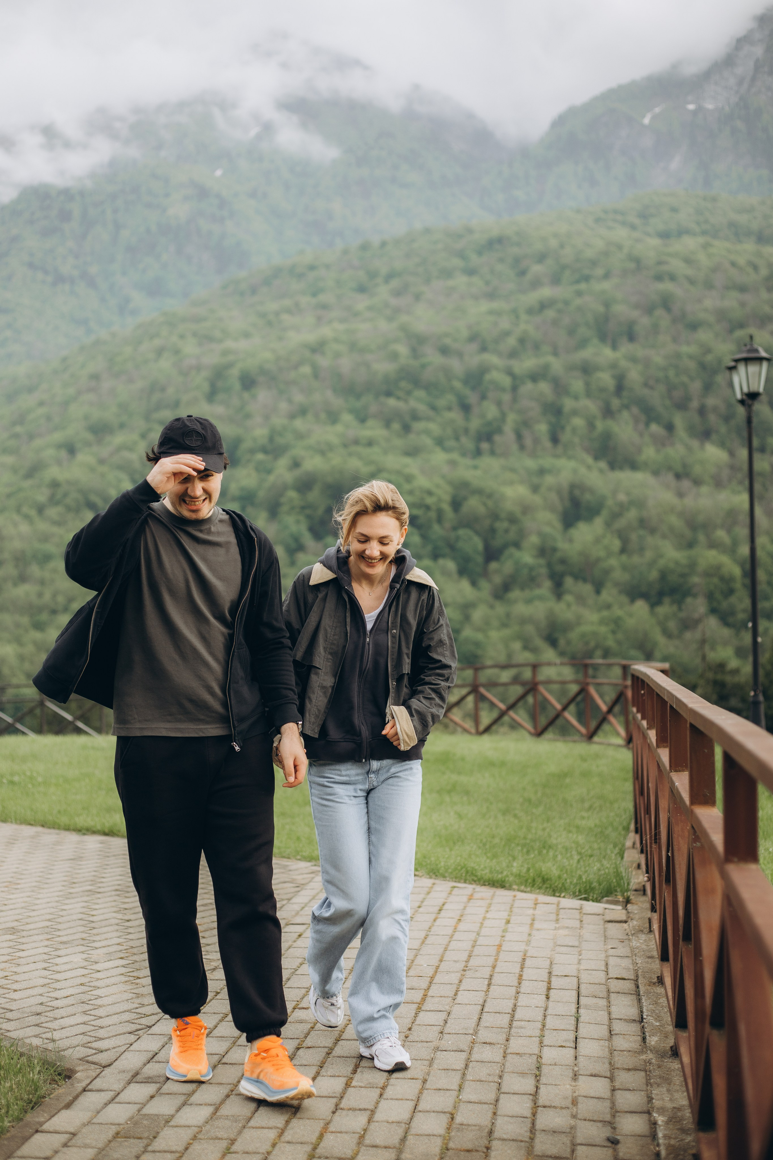 Фруктовый сад. Семейный и свадебный фотограф Сочи Адлер Сириус Красная поляна