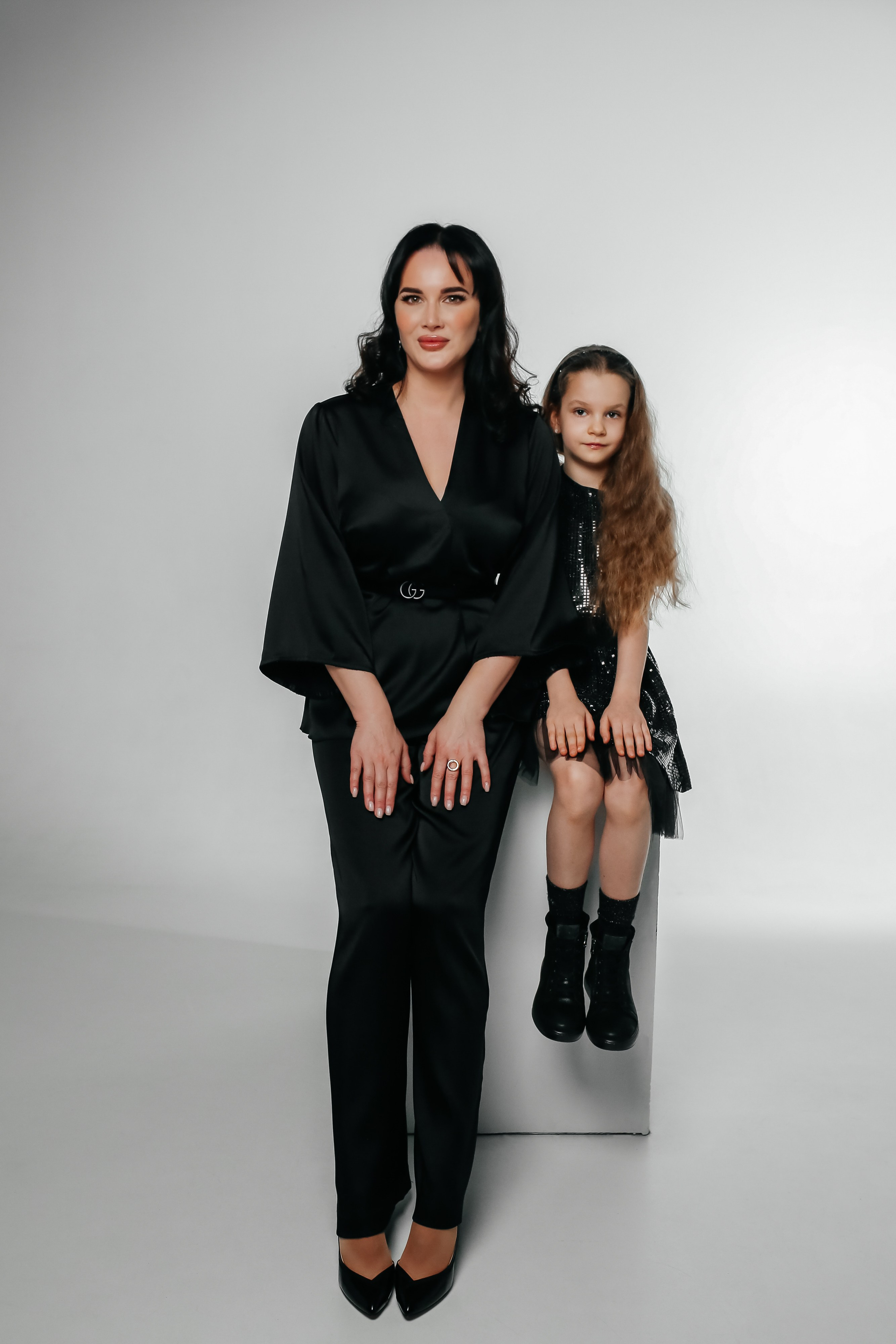 Оля и Анюта