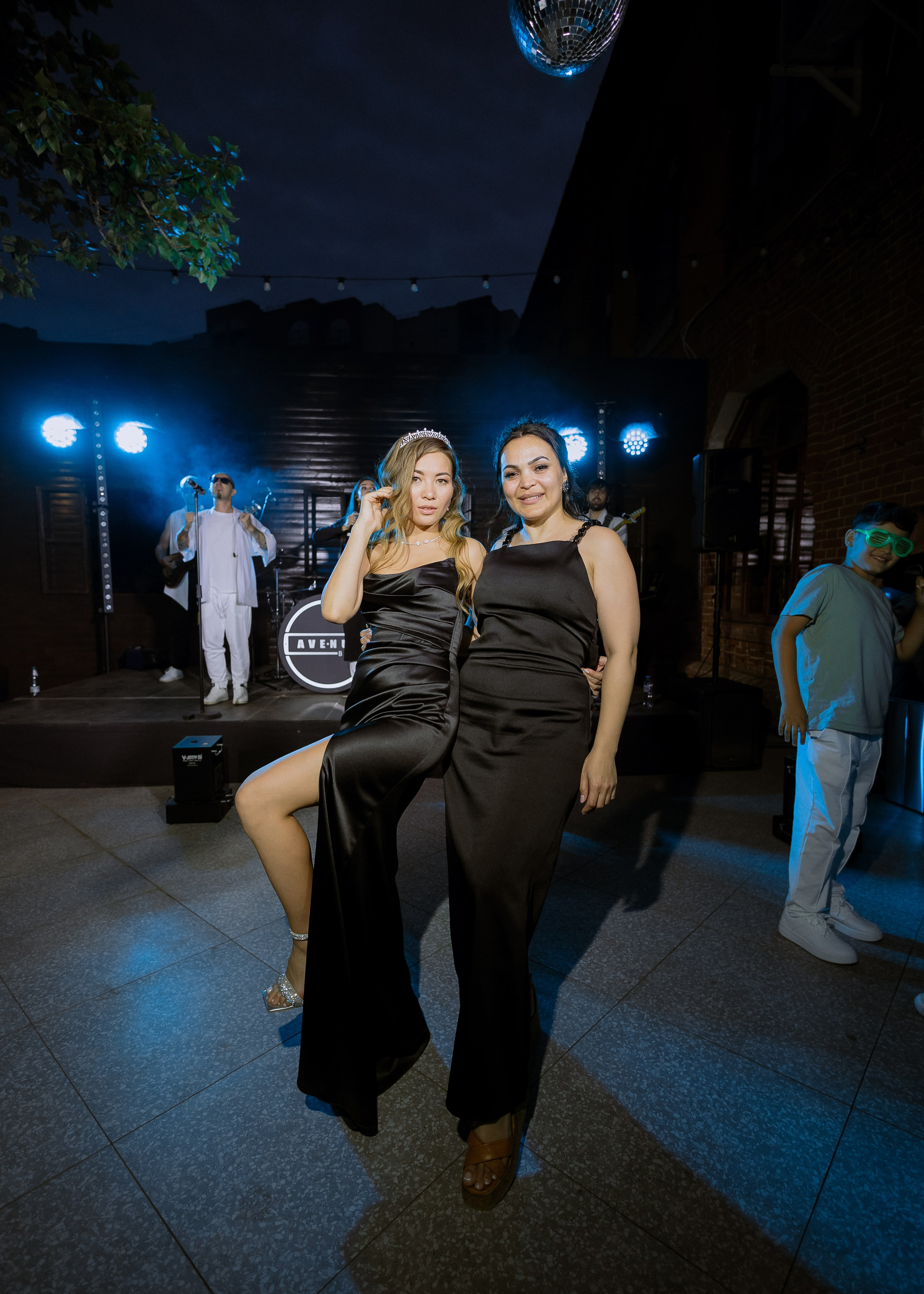 Дмитрий и Алита. Фотограф Эмиль Исякаев