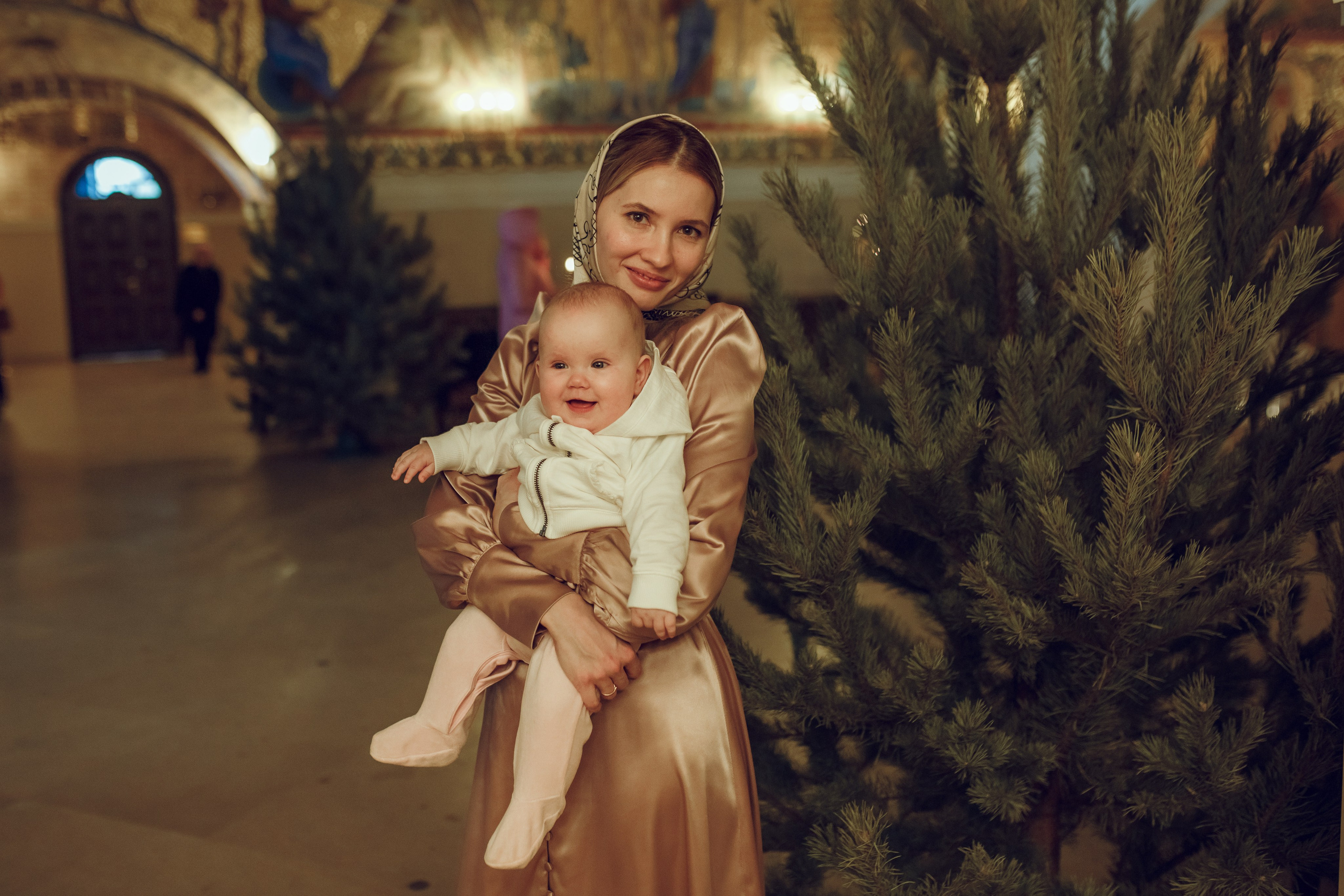 Крещение Виктории. Фотограф на Крещение, семейный фотограф в Москве