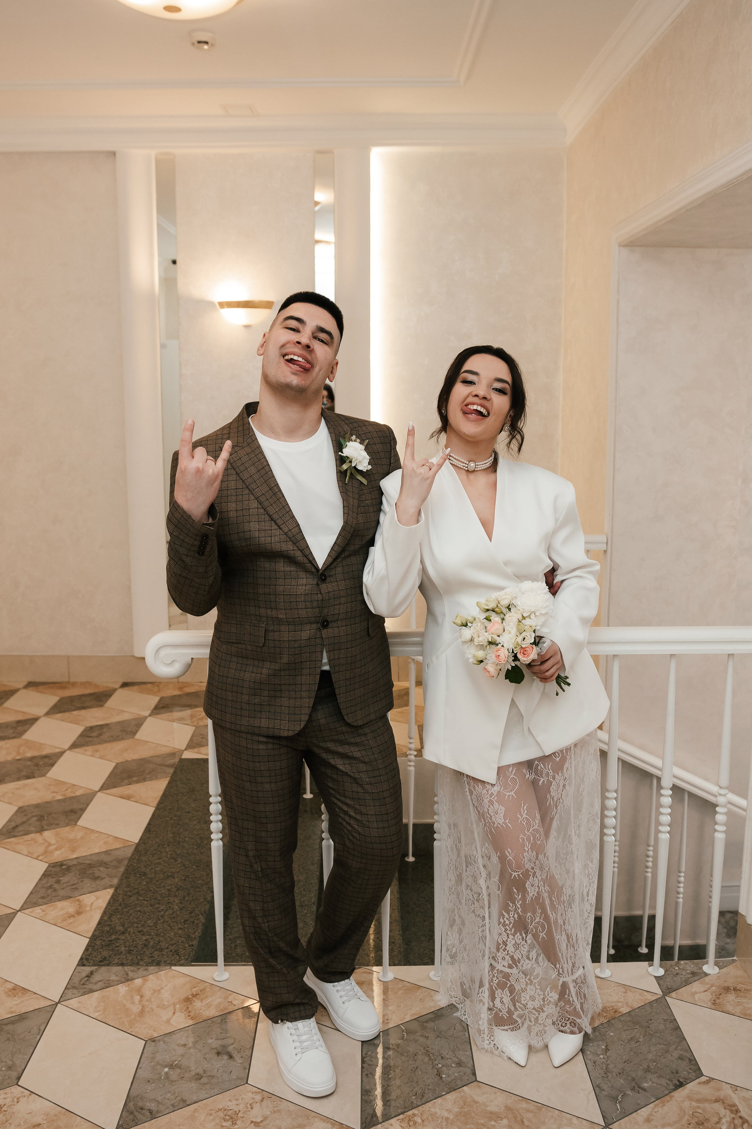 Айсылу и Влад ЗАГС Центральный и фотостудия FREEDOM. Фотограф Новосибирск