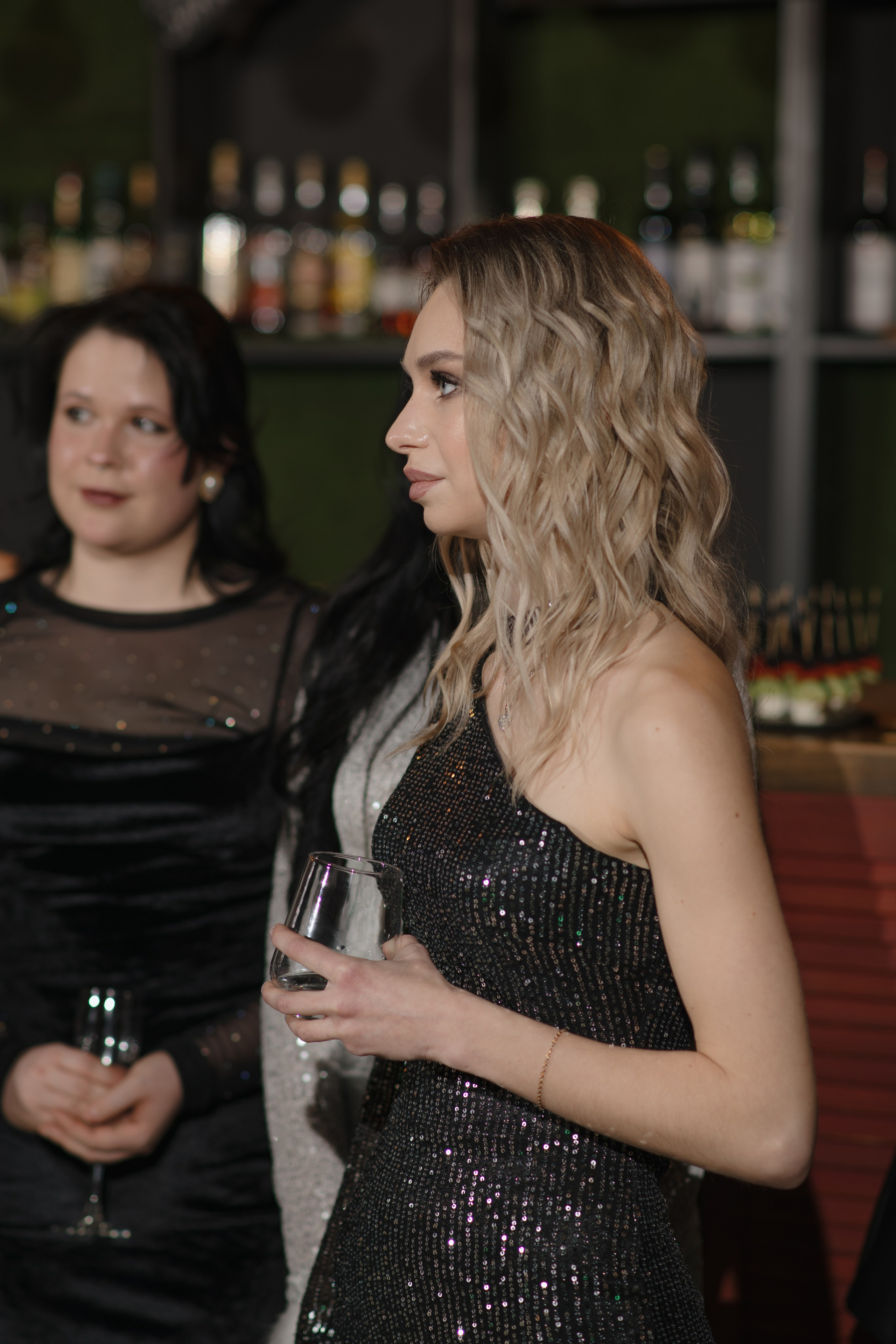 День рождения Томы — Let`s Talk Bar. Свадебный фотограф Екатеринбург/Челябинск — Любовь Волохова