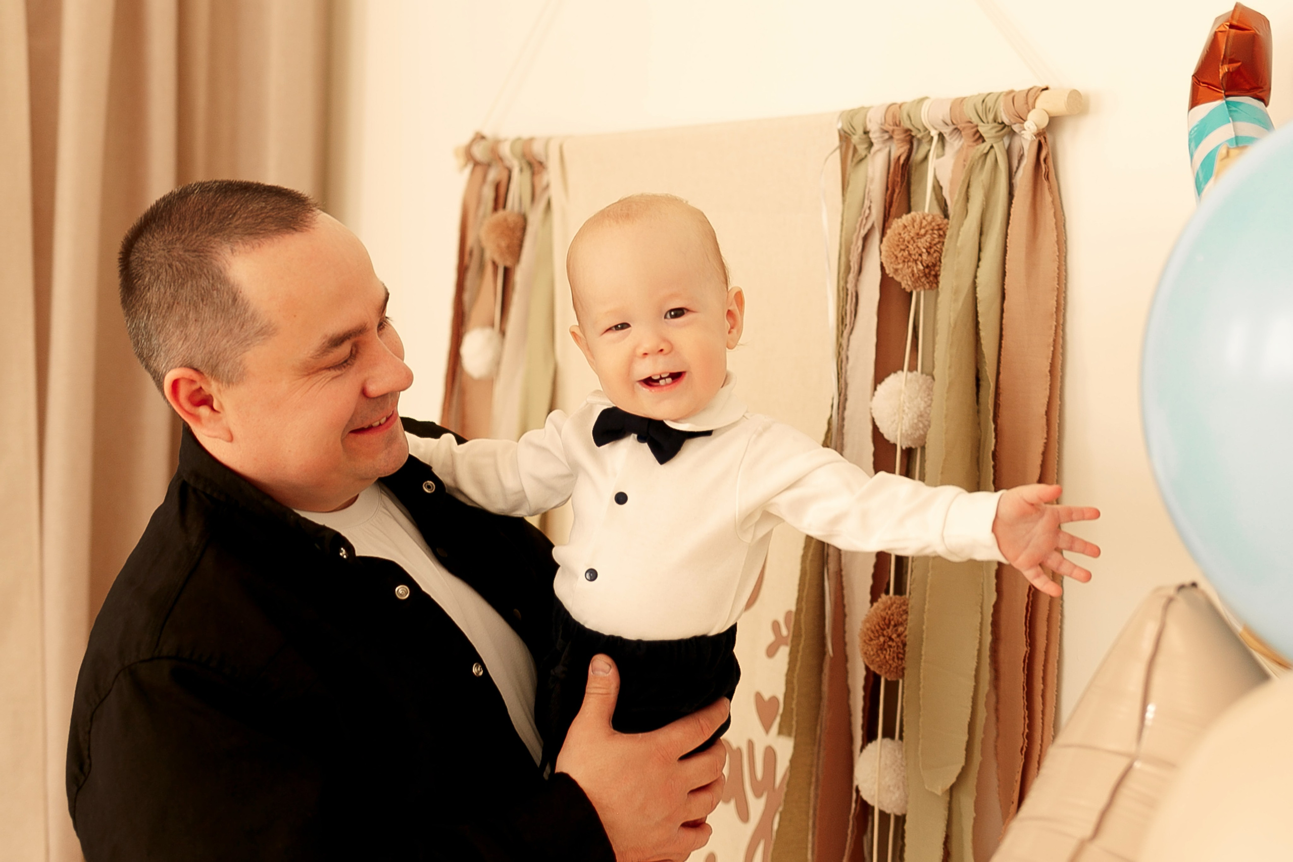 Тимуру 1 годик. Семейный фотограф Фотосессия беременности  Екатеринбург Елена Луткова