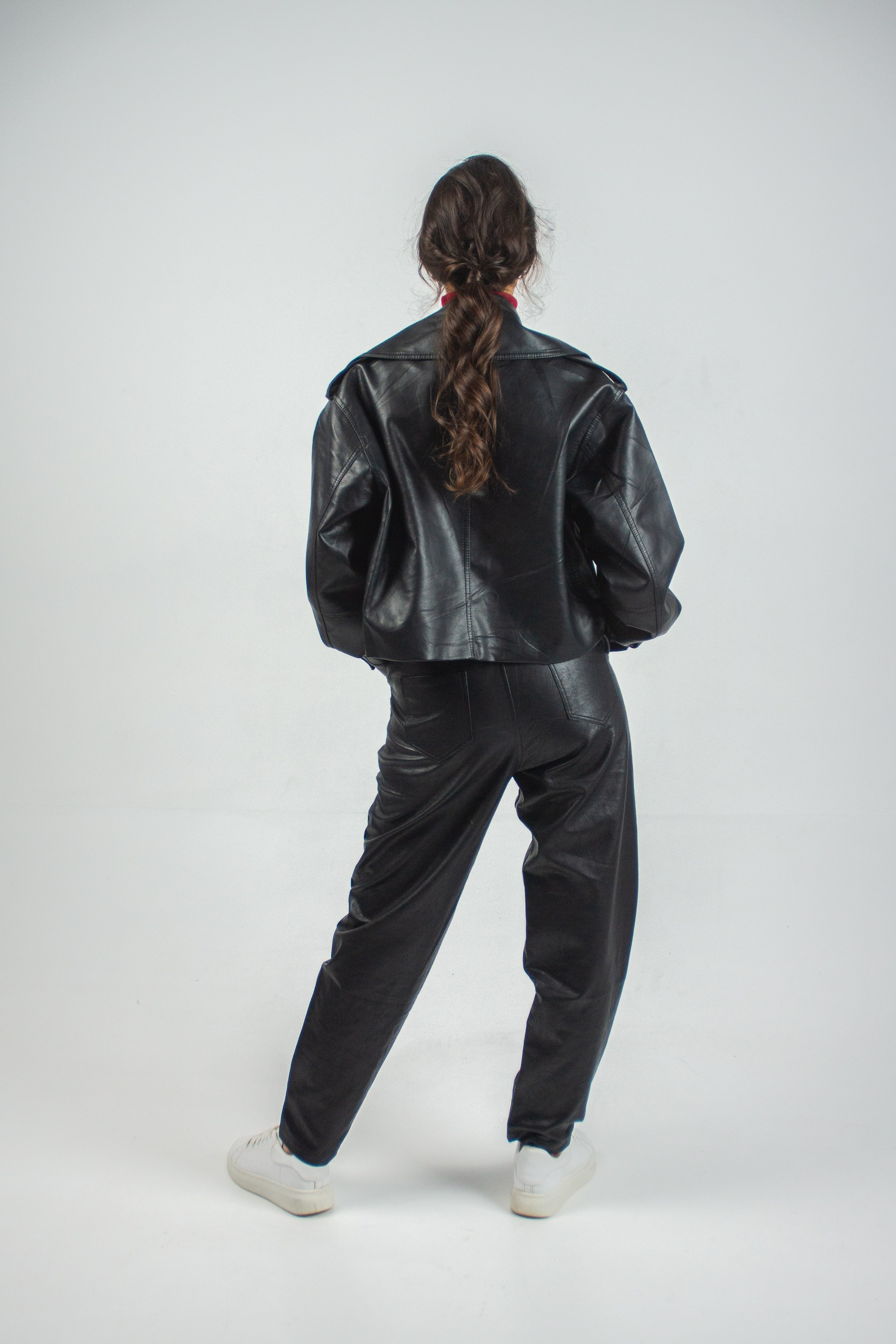 Студия (съемка для маркетплейса). Разноплановый фотограф в Москве