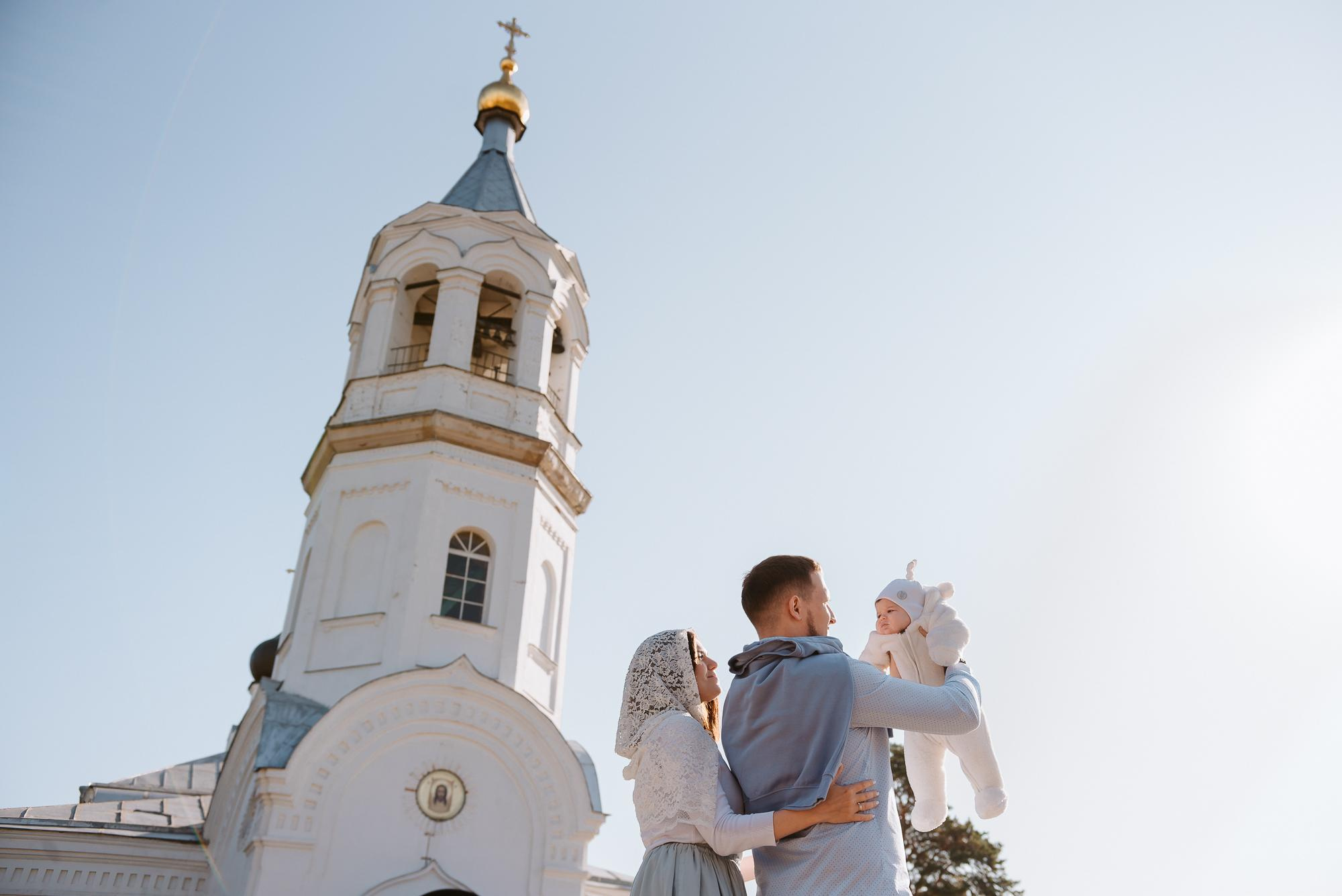 Таинство крещения, кадры. Семейный фотограф в г.Москве Катя Норм