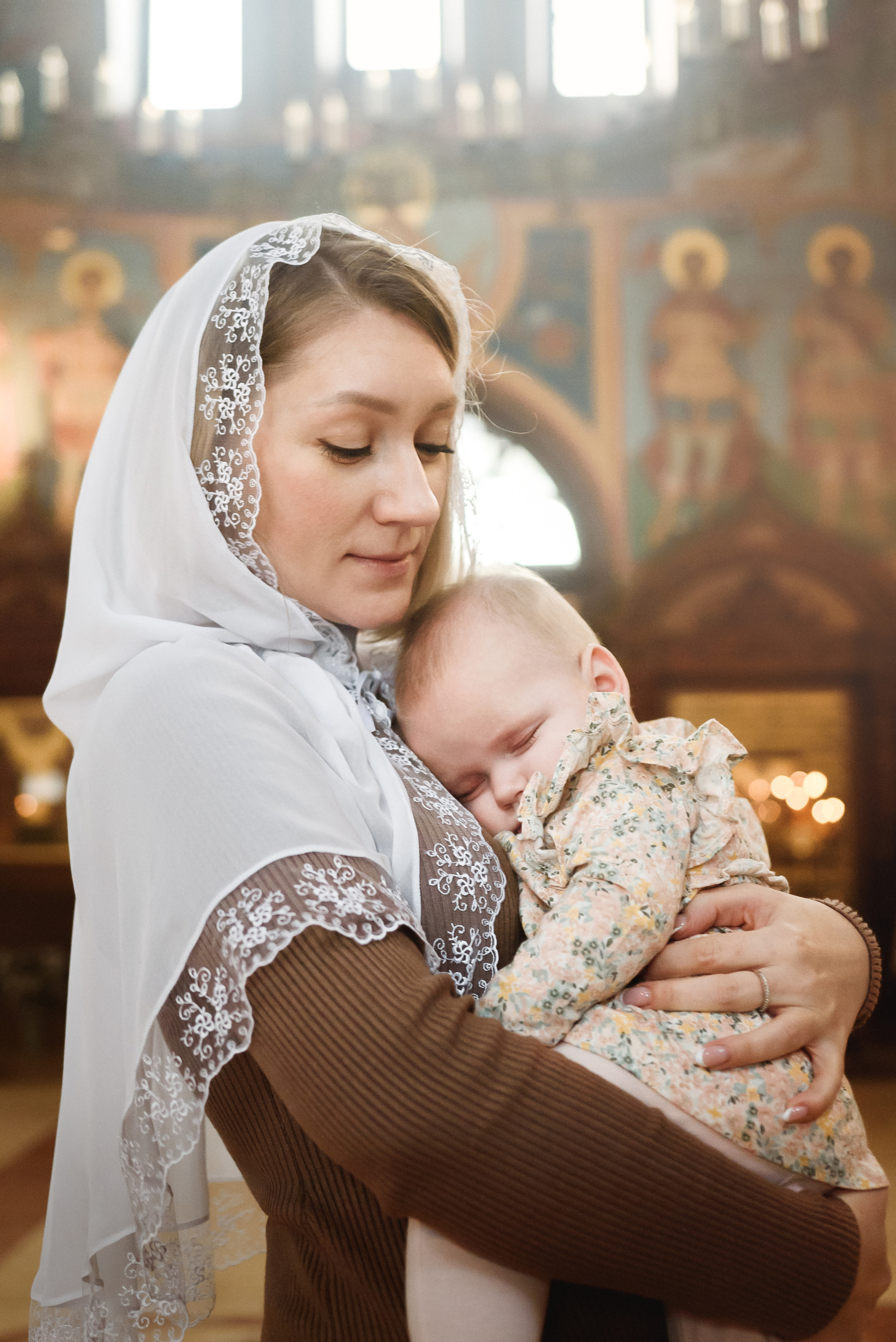 Таинство крещения, кадры. Семейный фотограф в г.Москве Катя Норм