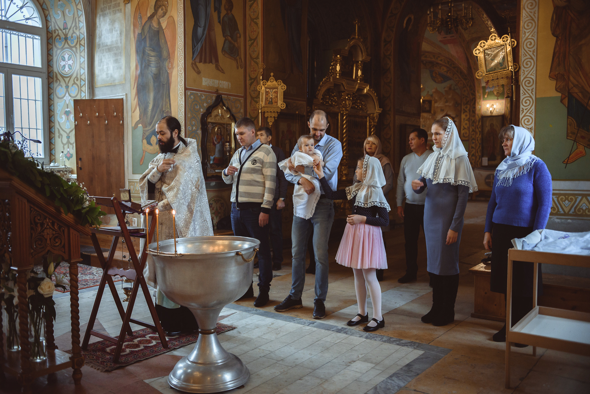 Таинство крещения, кадры. Семейный фотограф в г.Москве Катя Норм
