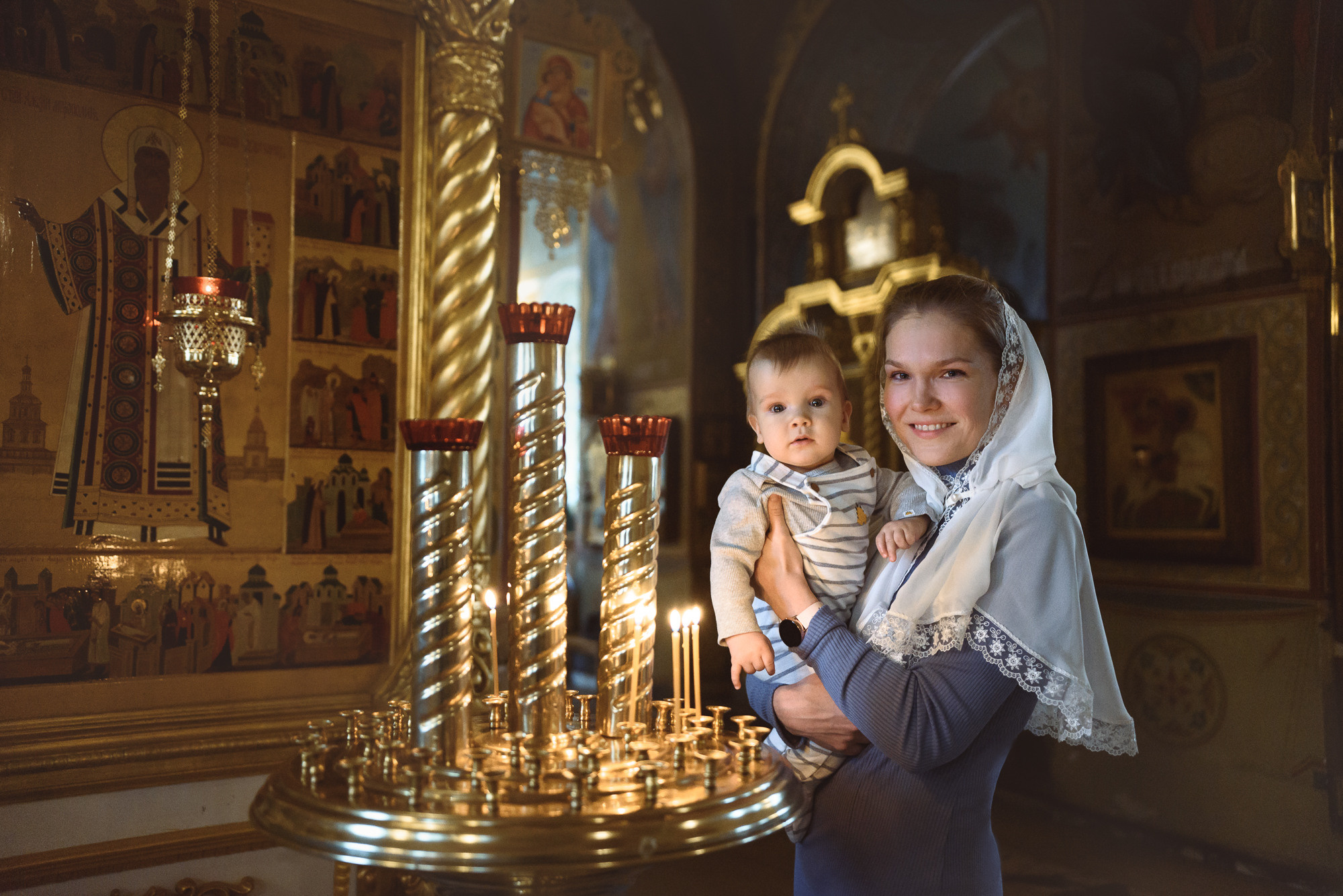 Таинство крещения, кадры. Семейный фотограф в г.Москве Катя Норм