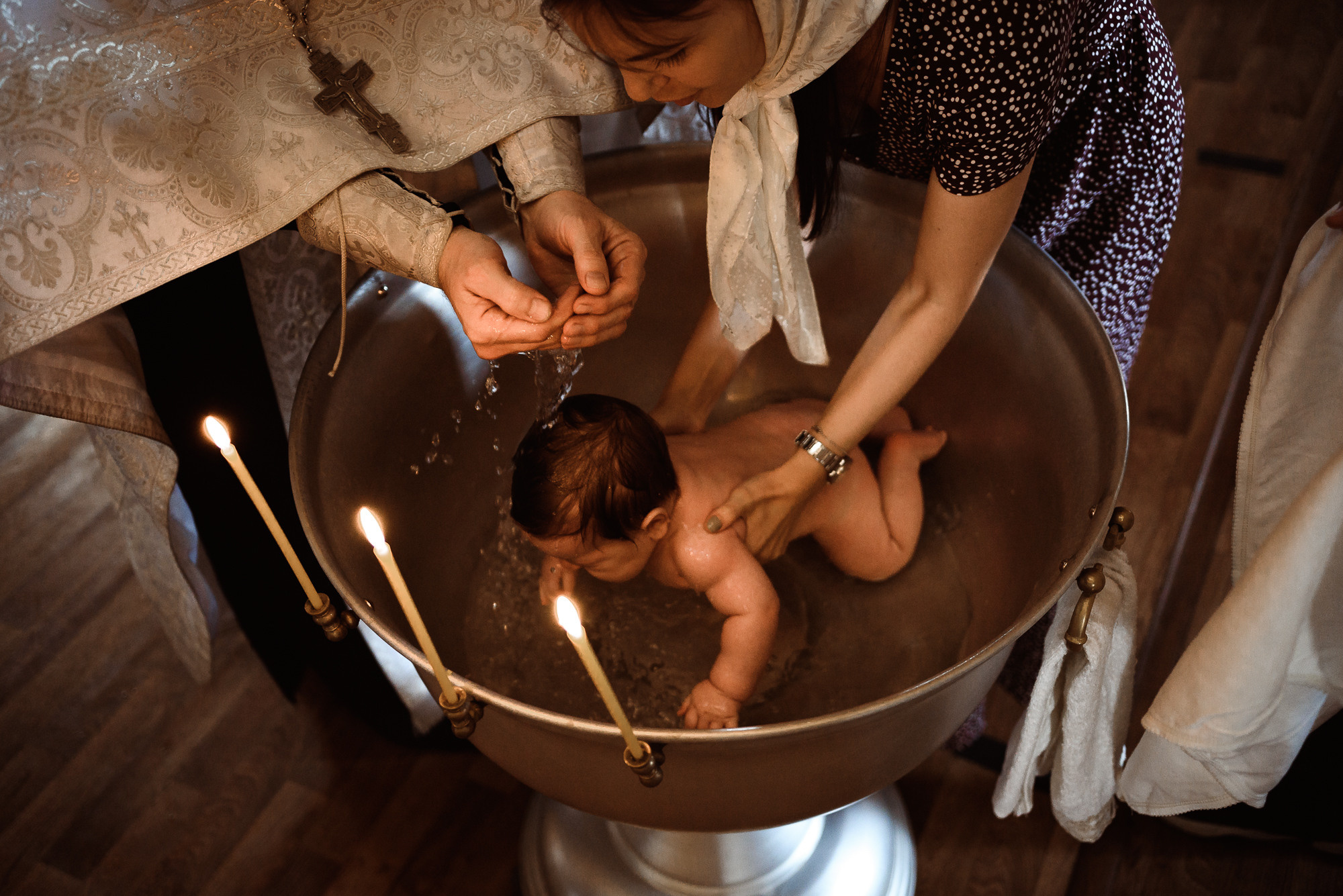 Таинство крещения, кадры. Семейный фотограф в г.Москве Катя Норм