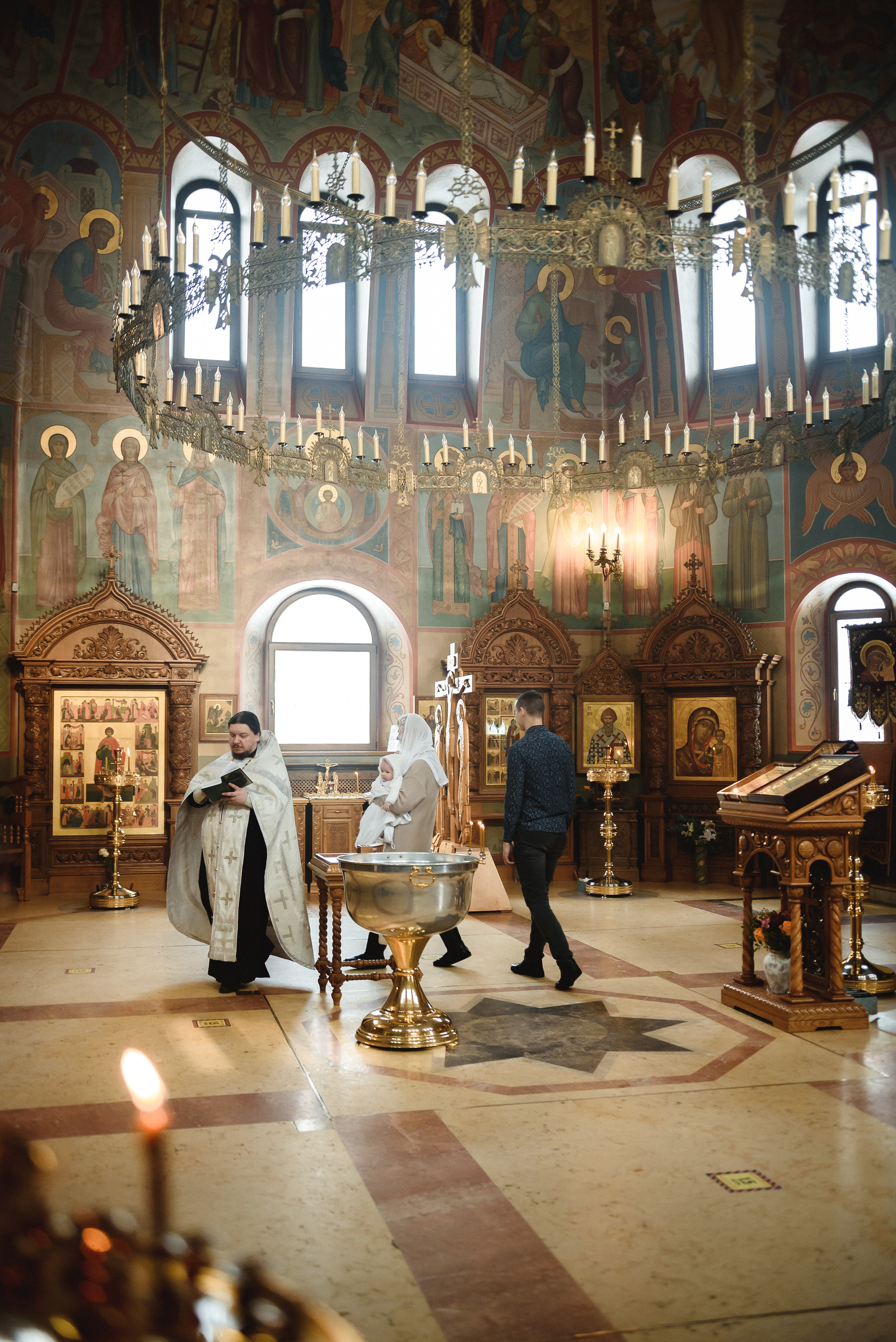 Таинство крещения, кадры. Семейный фотограф в г.Москве Катя Норм