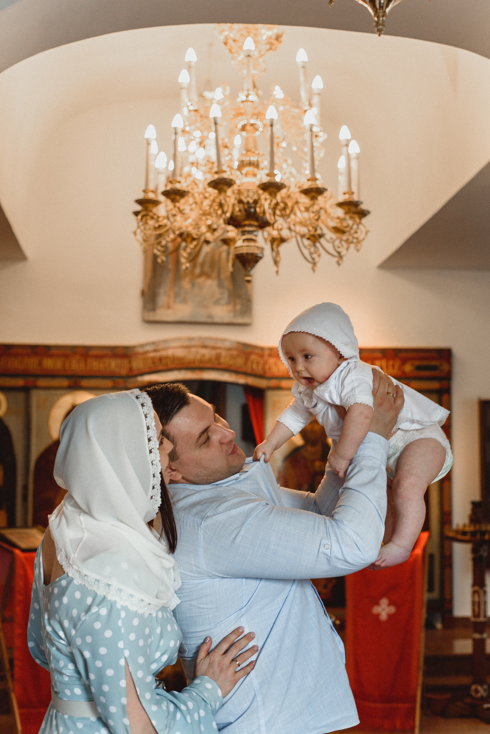 Таинство крещения, кадры. Семейный фотограф в г.Москве Катя Норм