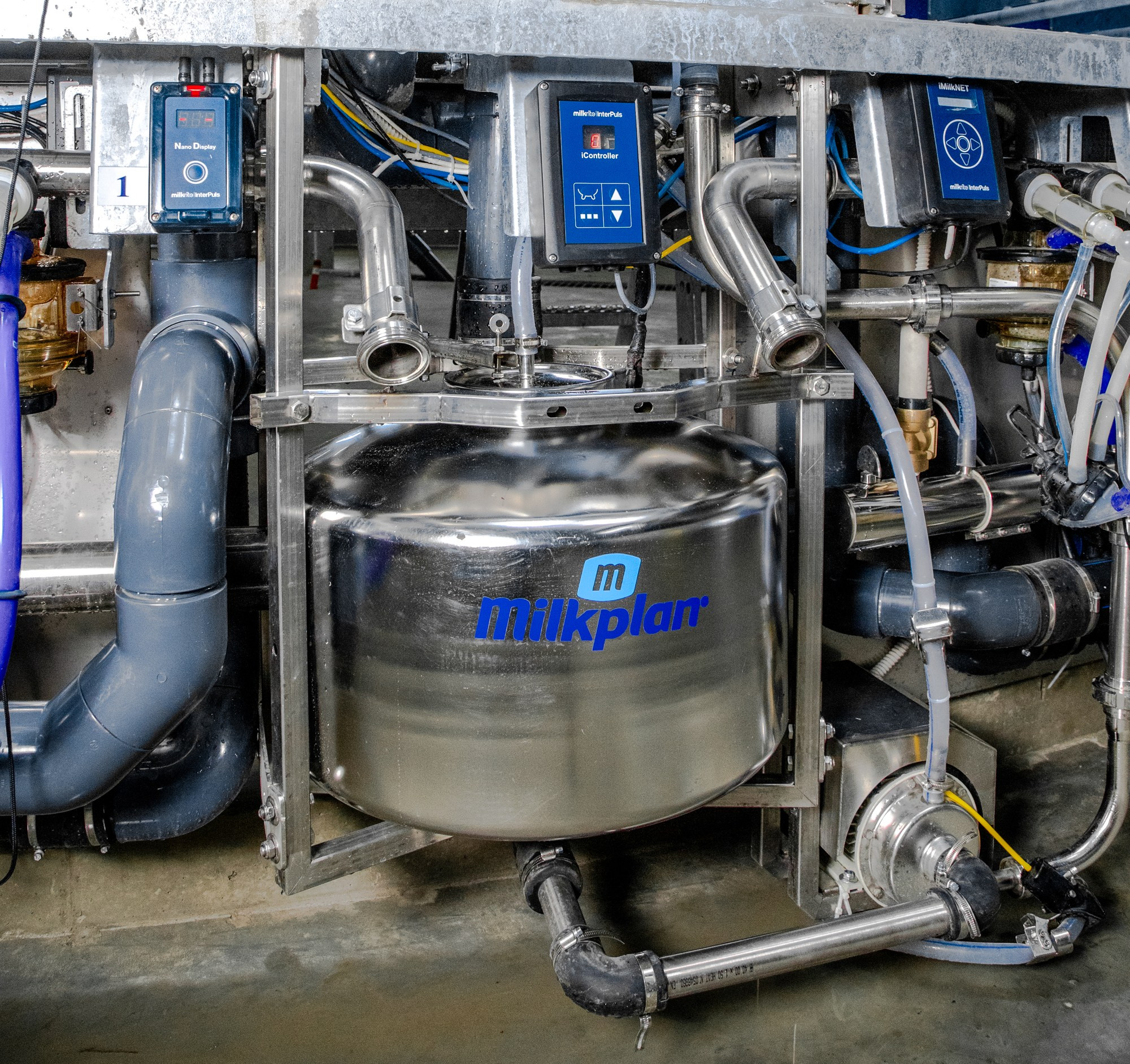 Съёмка для фирмы «Биотон». Репортажный, промышленный и маркетплейс-фотограф Дмитрий Чернат