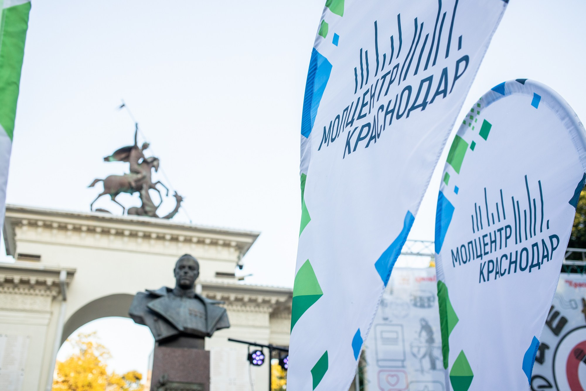 Закрытие летнего фестиваля «УФ». Репортажный, промышленный и маркетплейс-фотограф Дмитрий Чернат