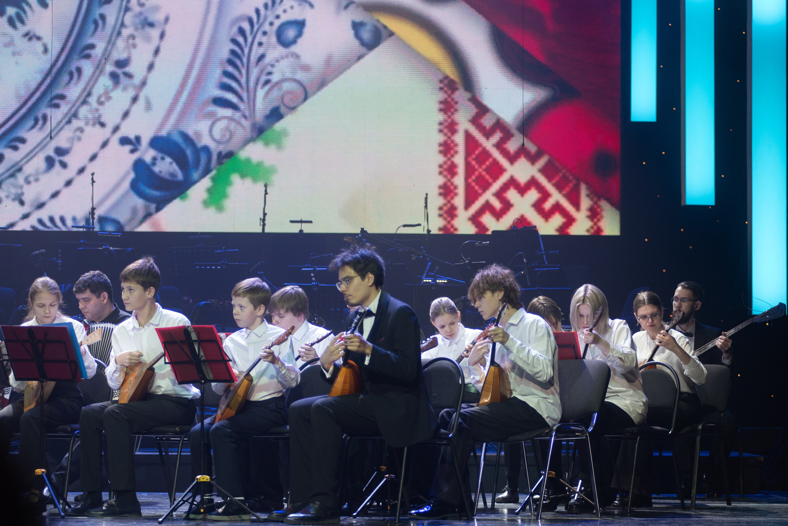 Отчетный концерт ДШИ «Гармония» «Зимняя гармония». Фотограф новорожденных, семейный детский в Тюмени Татьяна Морозова