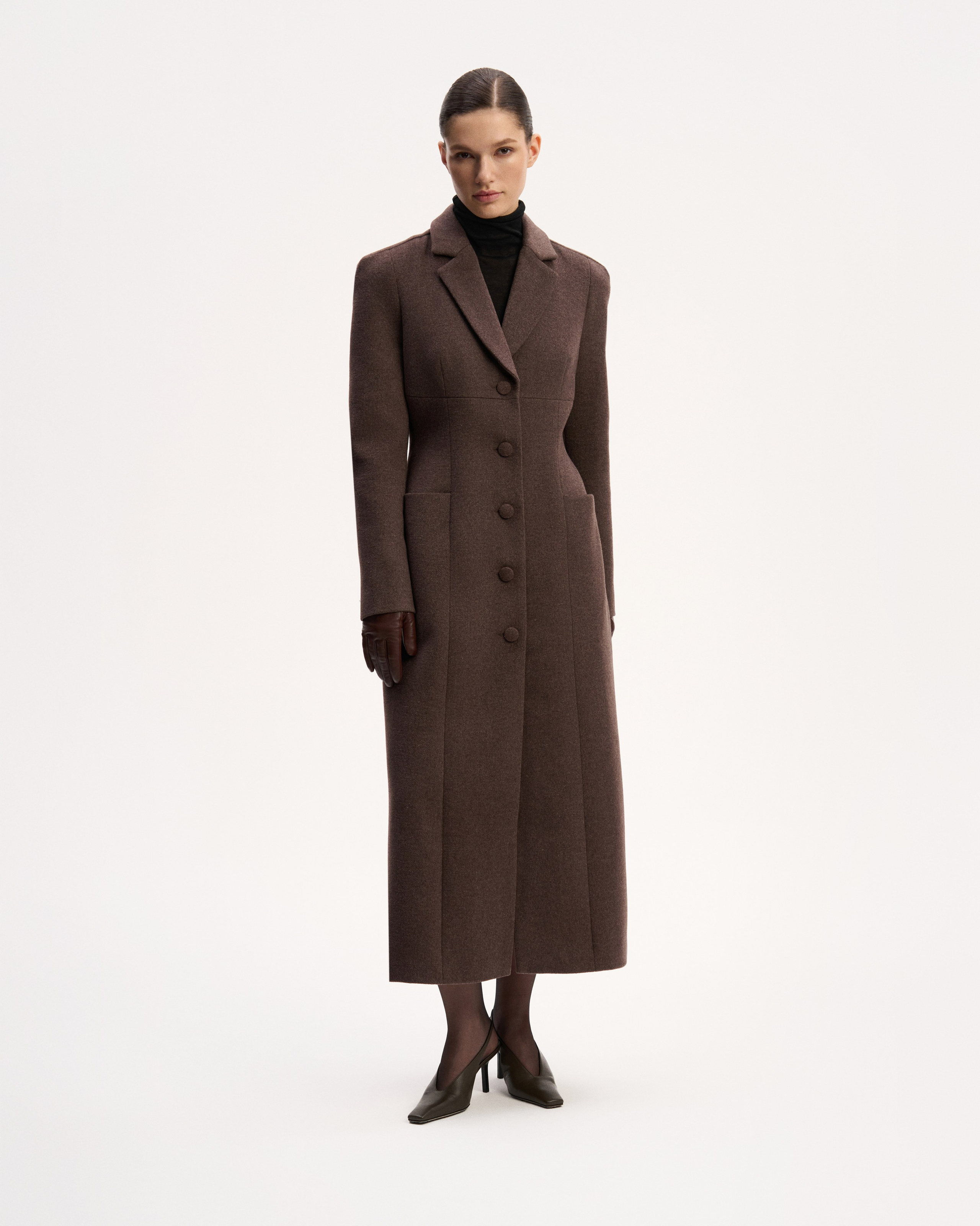 Arapkhanovi catalogue. Nadezhda Diskant is a Moscow and Saint Petersburg based photographer