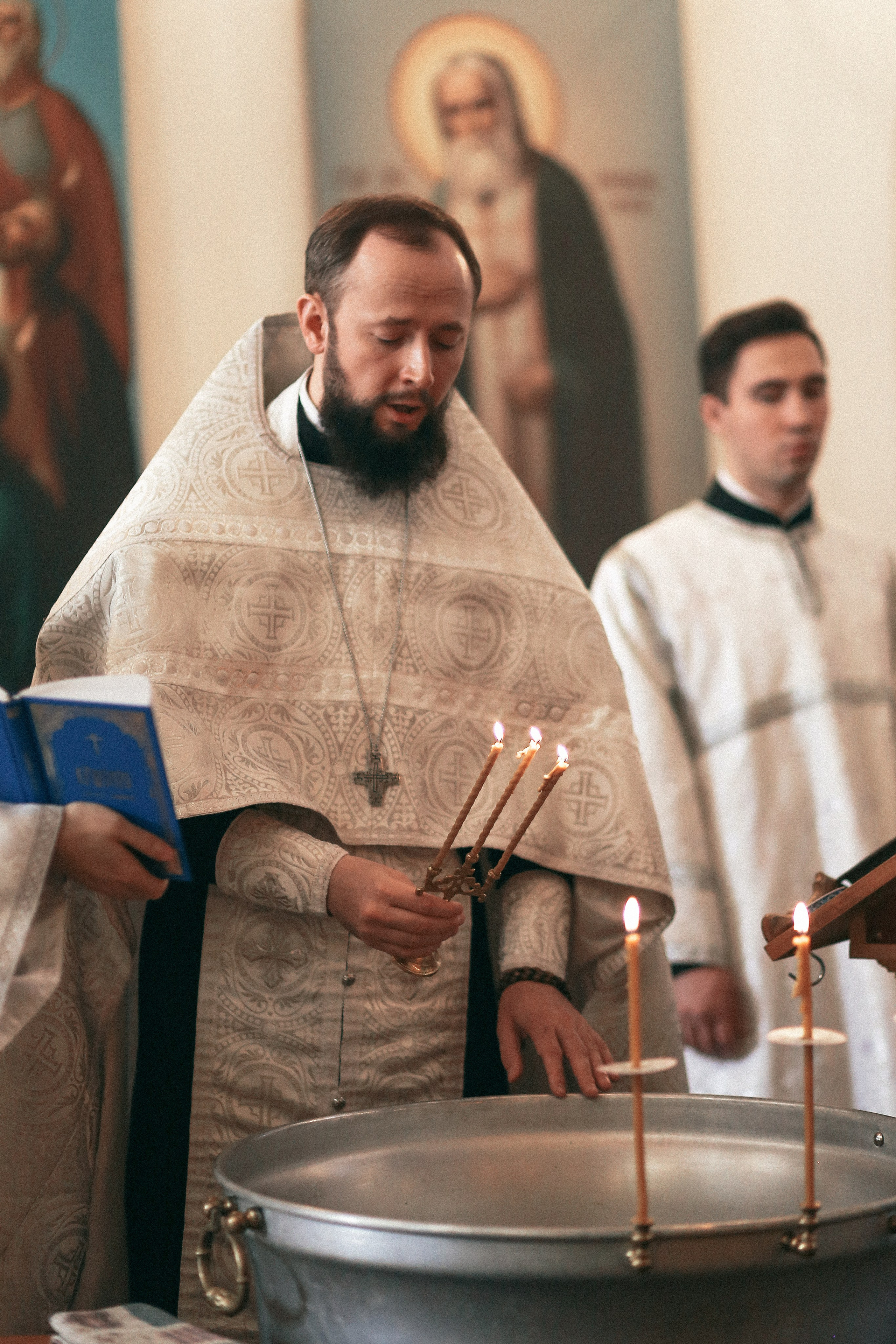 Крещение Софии. Храм Корсунской Иконы Божией Матери. Антонина Морозова, профессиональный семейный фотограф видеограф