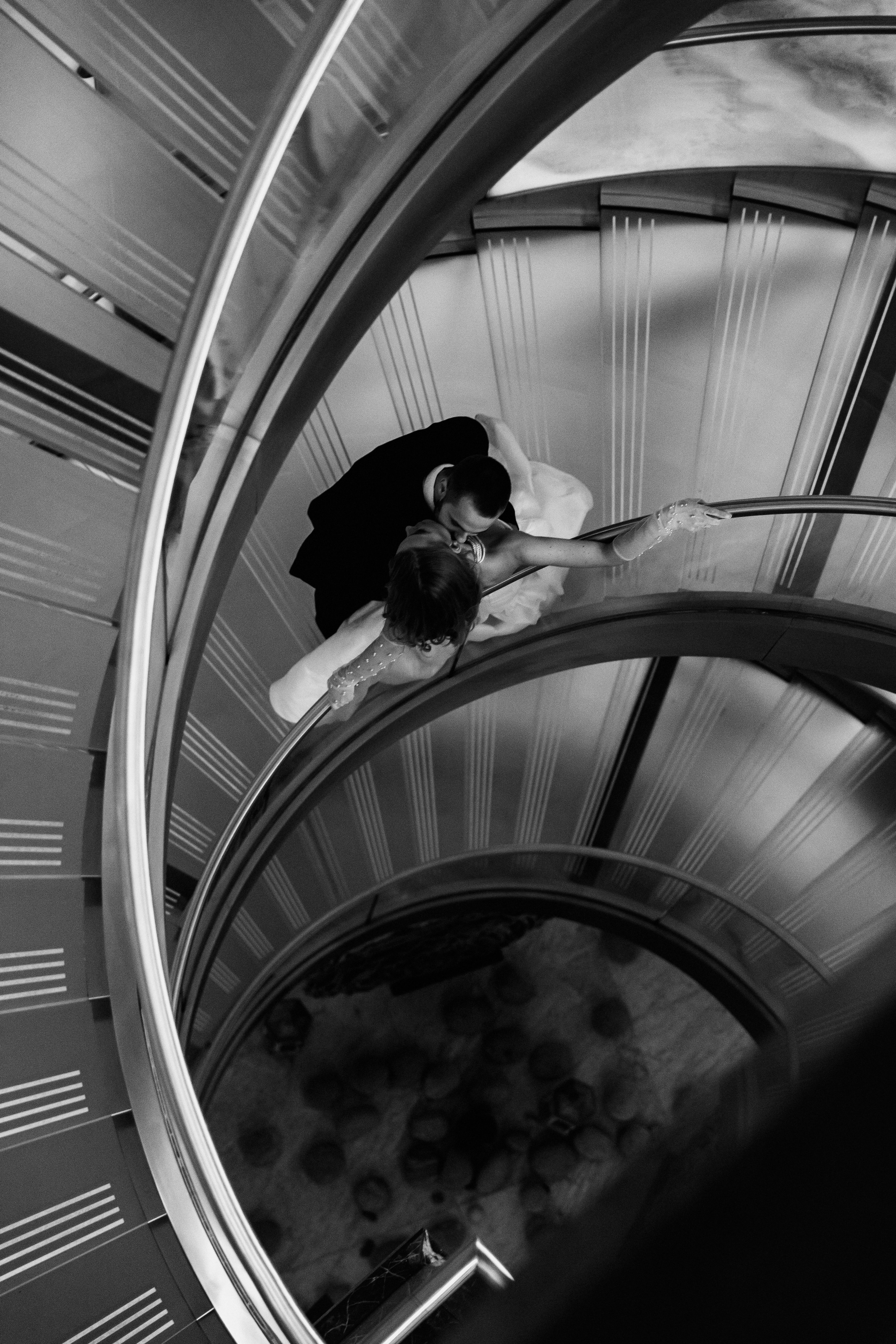 Свадебная съемка в отеле Continental. Главная