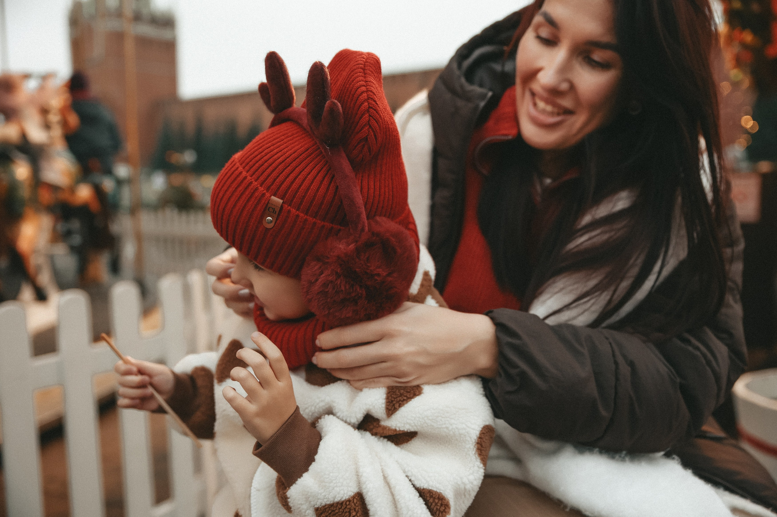 Новогодняя фотосессия на Гум ярмарка мама и дочка. Фотограф Владимир Москва