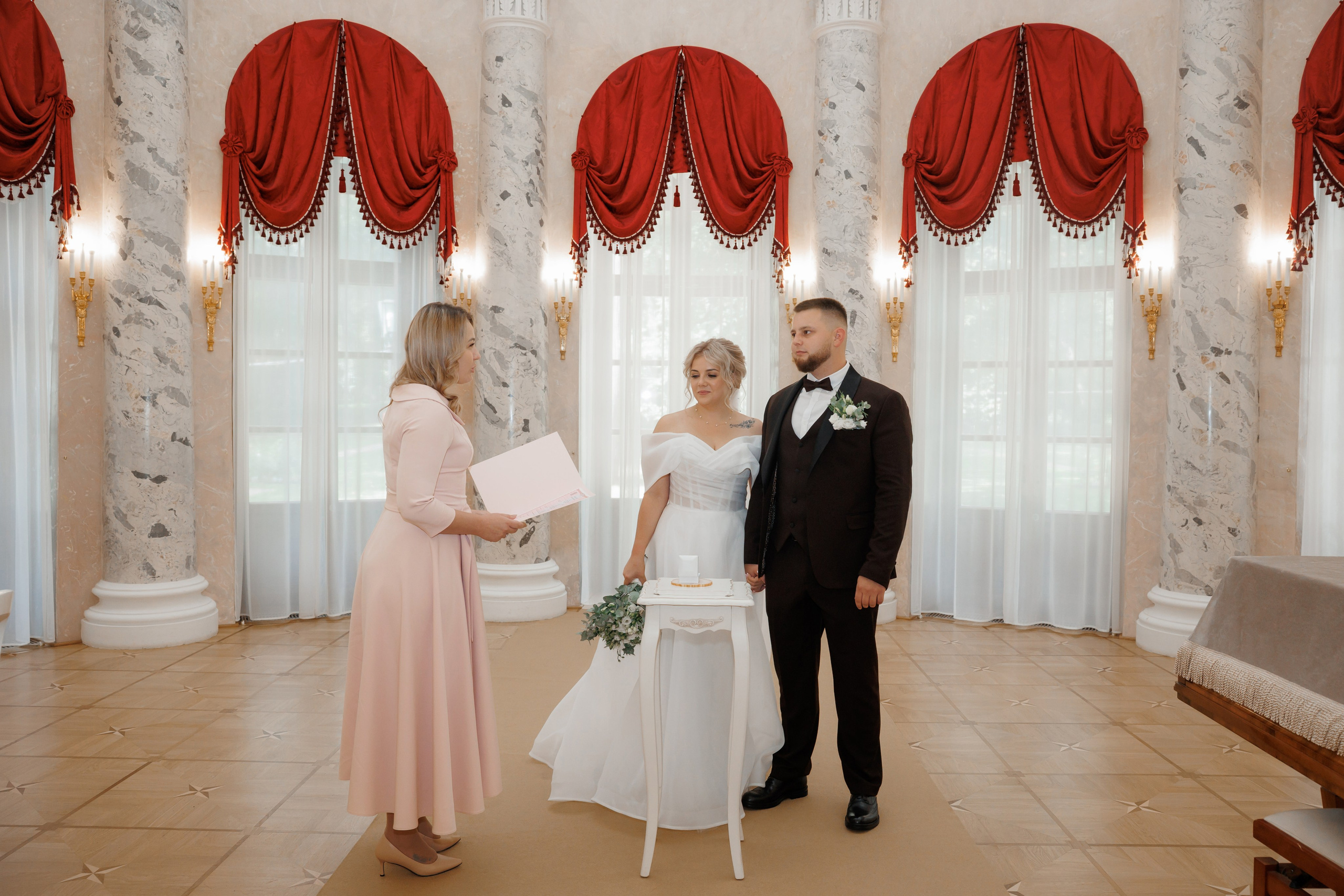 Регистрация и прогулка в Остафьево. Свадебный и репортажный фотограф (Москва, Королев и другие)