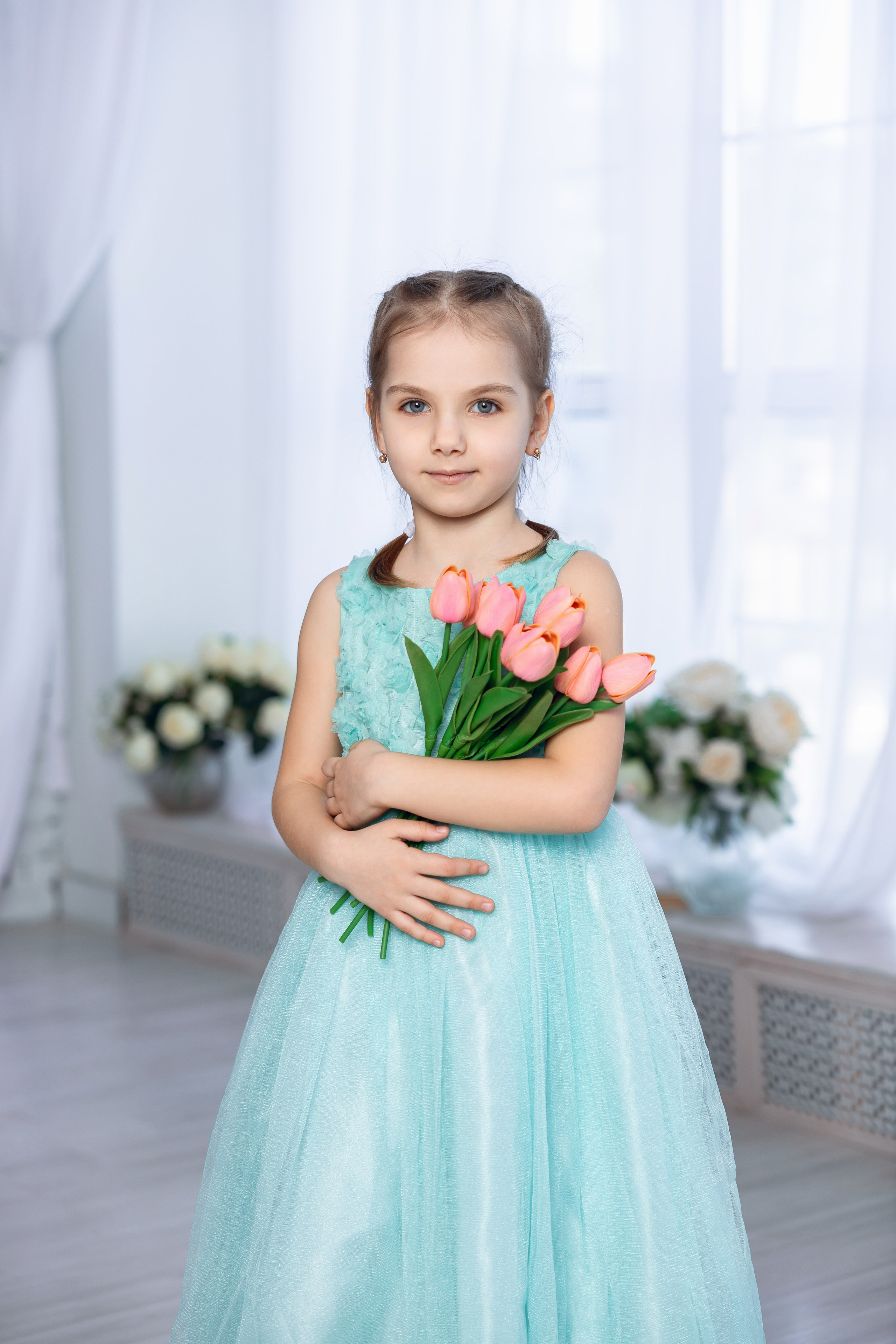 Детские сады. Выпускные школьные фото­альбомы для школ и детских садов в Волгограде и Волжском