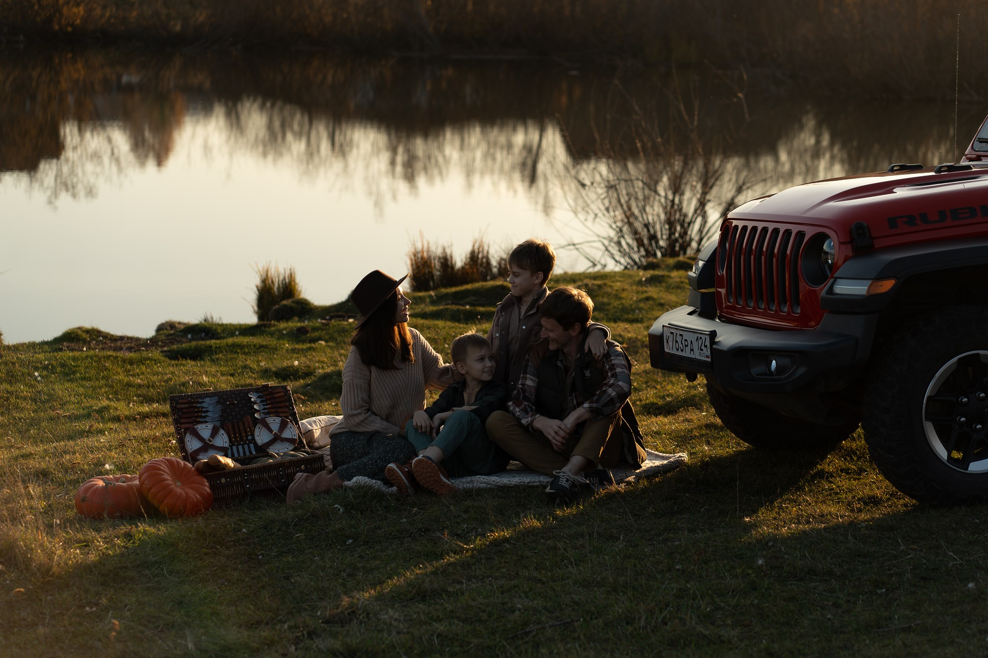 Пикник на озере. Фотограф в Красноярске. Юлия Чаушанская