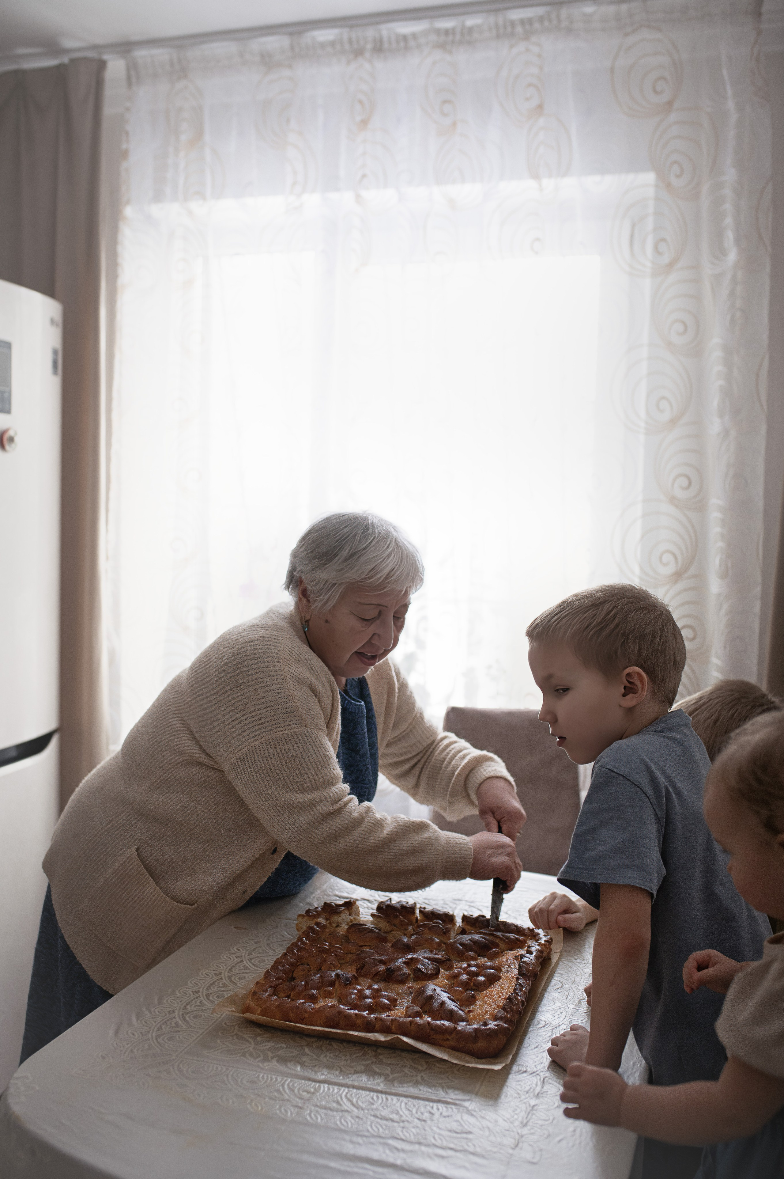 Семья Ляминых дома. Фотографы крещения/венчания  Красноярск Татьяна и Вячеслав Переваловы