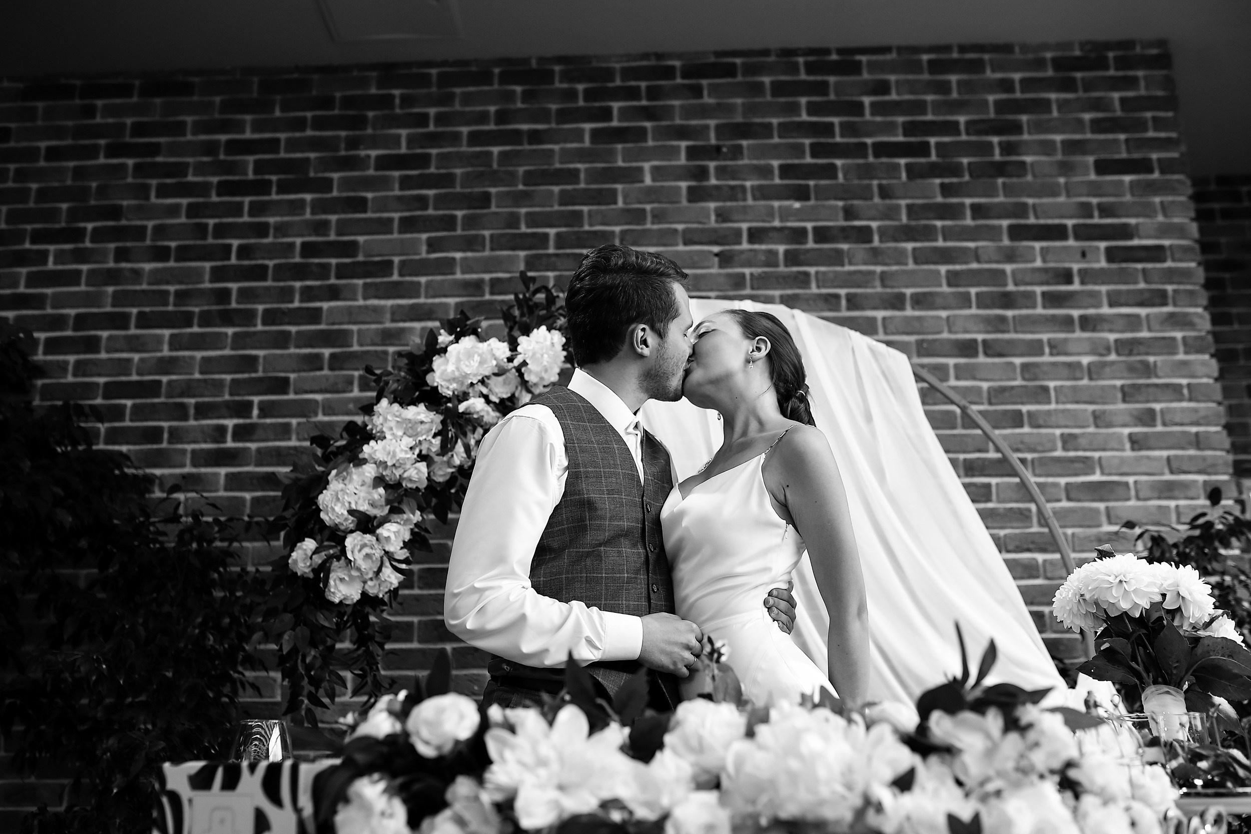 Дмитрий и Мария. Свадебный и семейный фотограф и видеограф в Екатеринбурге Полянские Тимур и Анастасия