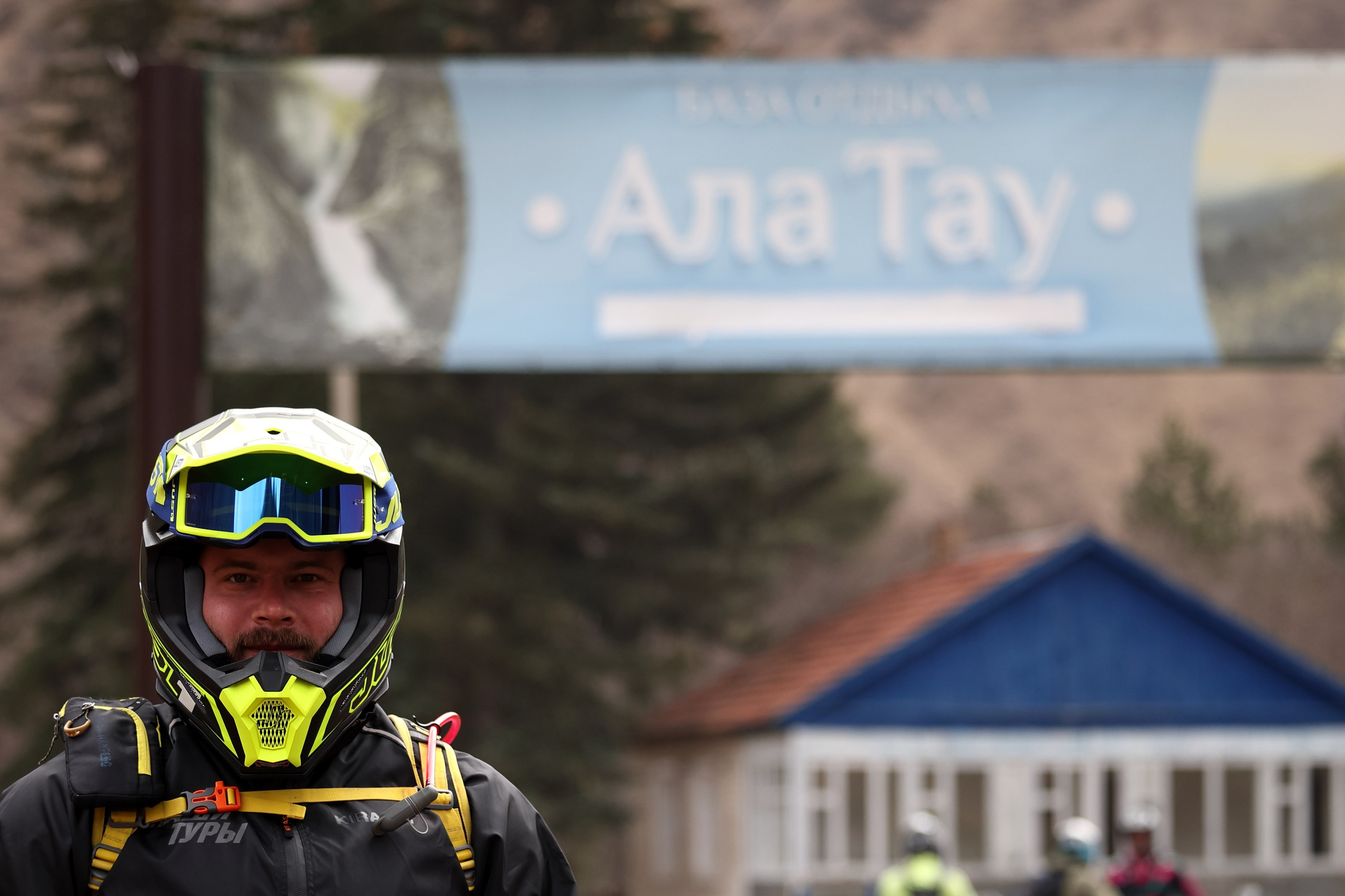 Репортажная фотосъемка выезда на эндуро мотоциклах в Кисловодск с НашиТуры. База АлаТау