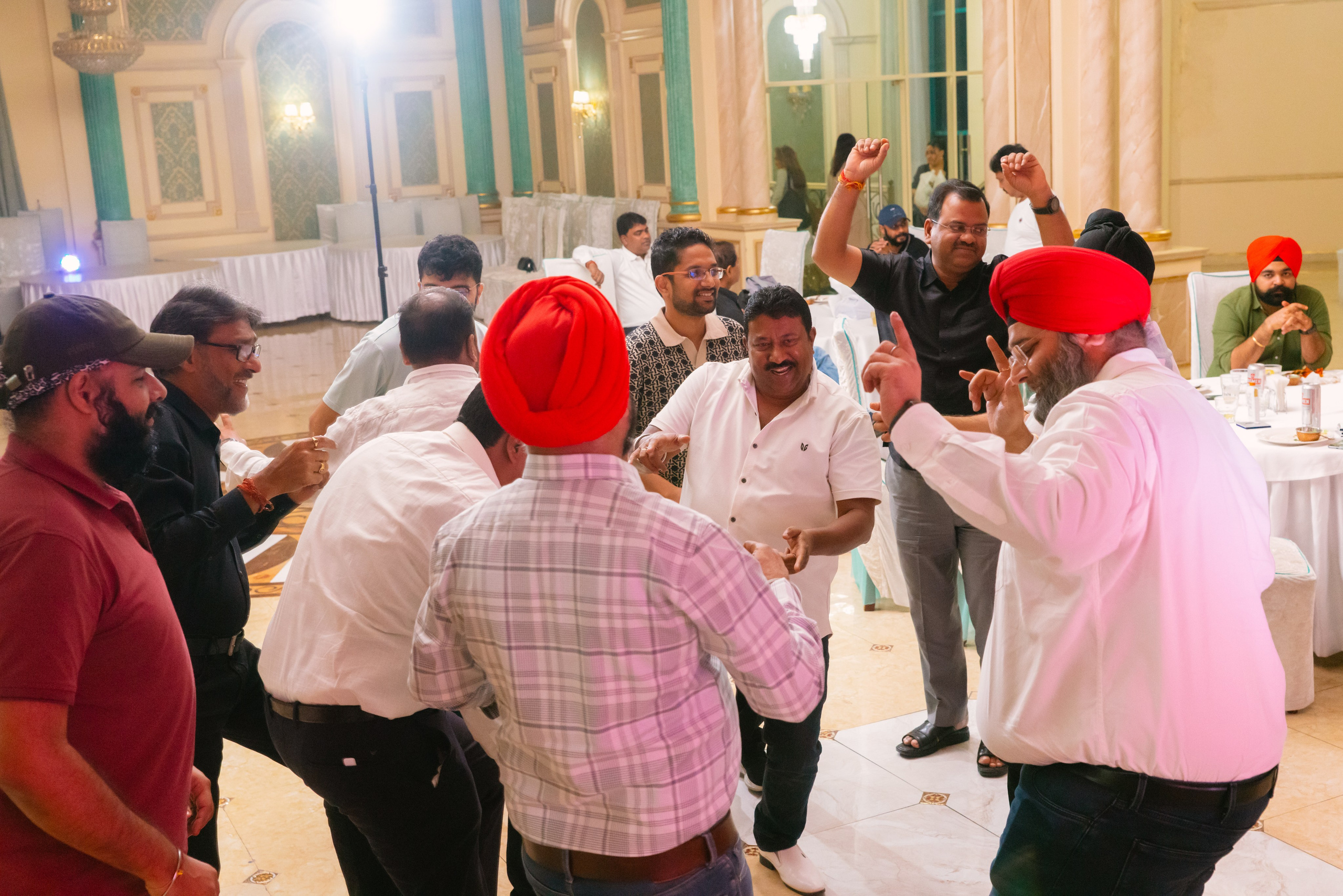 Shakti Pipes. Профессиональная съемка в Алматы