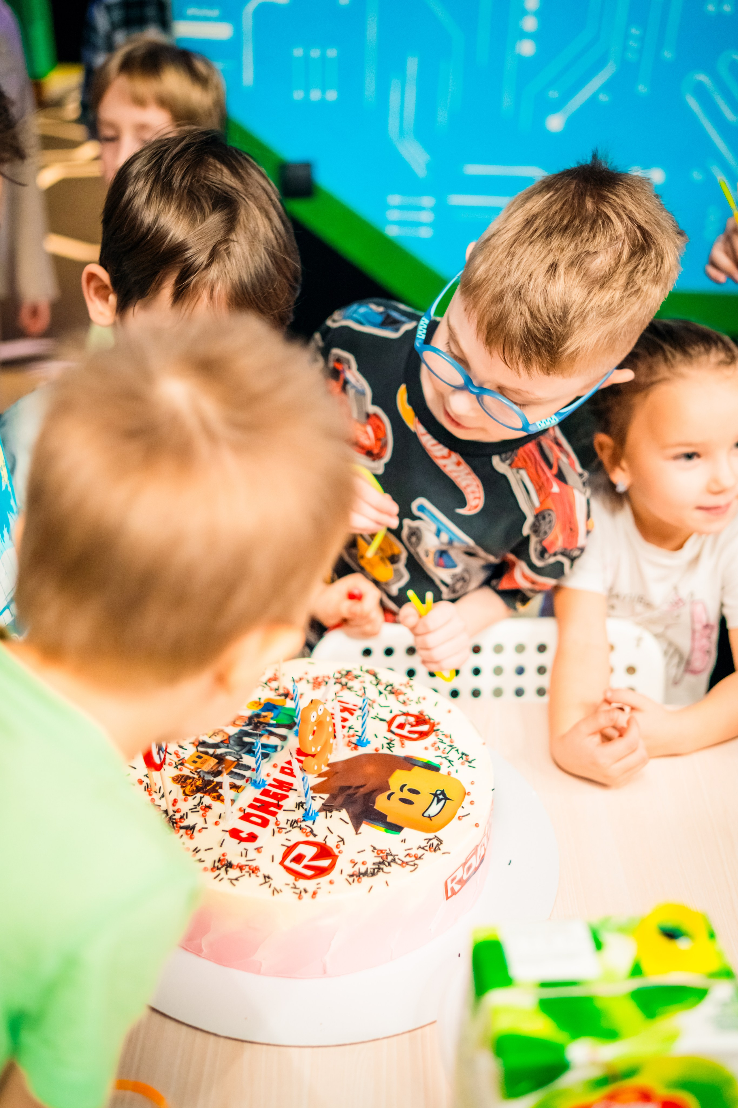 VR (November-December 2024). Felixtones