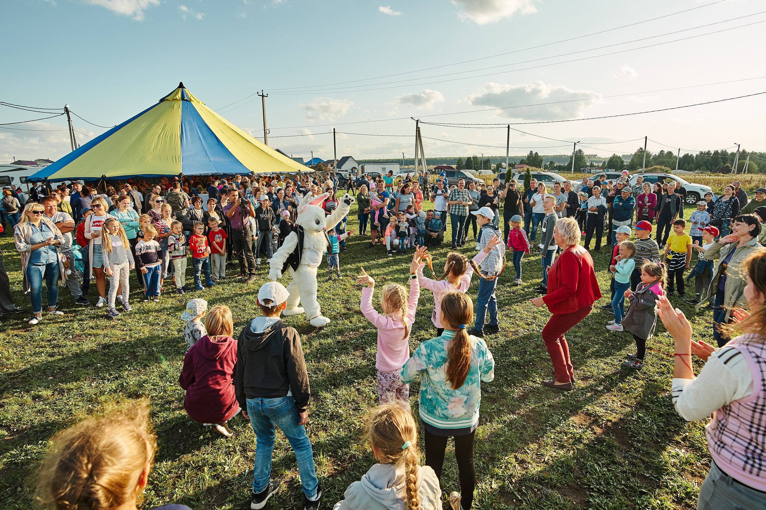 7 лет посёлку Александрия. Фотограф Слава Кайгородов