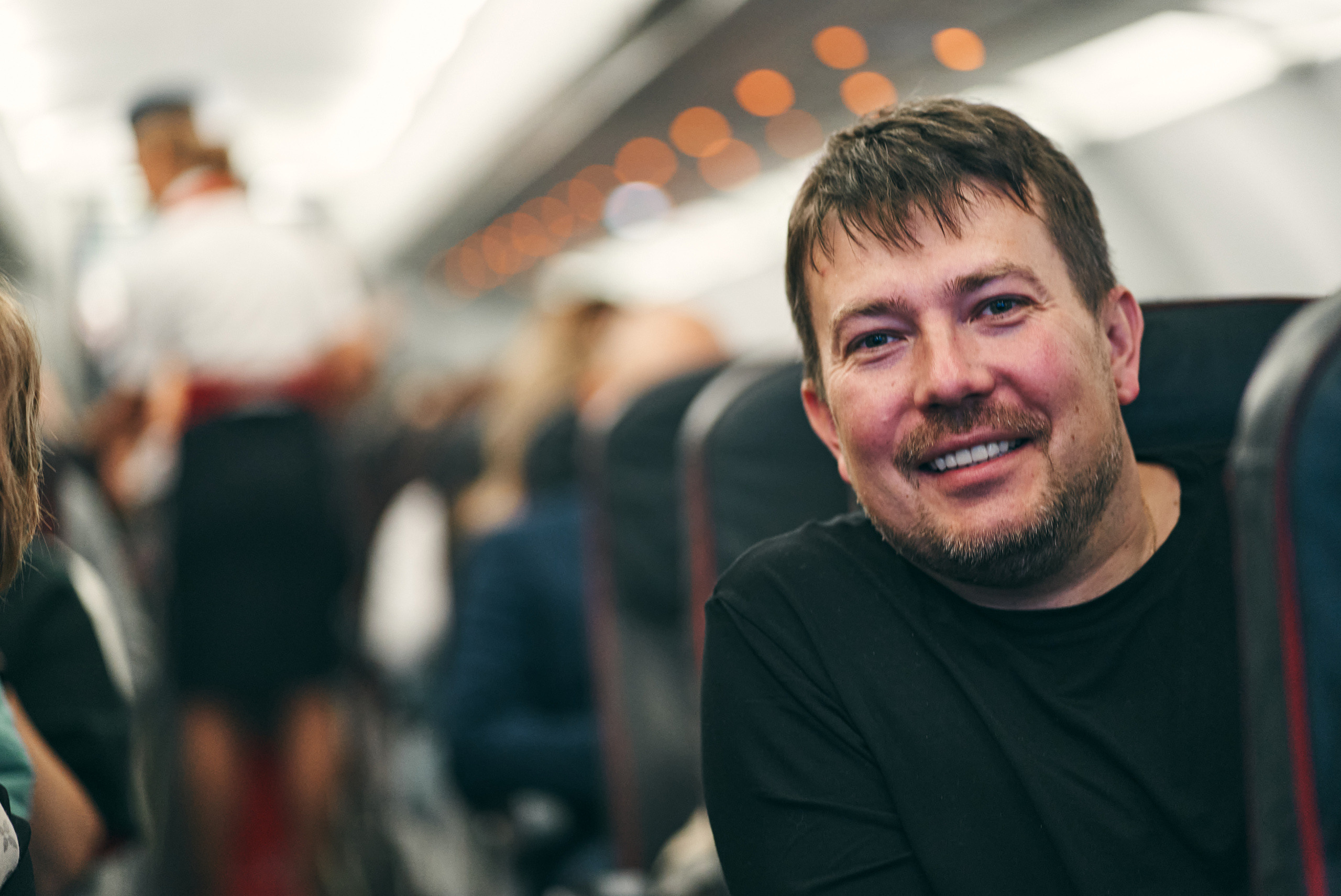 Презентация в самолёте. Фотограф Слава Кайгородов