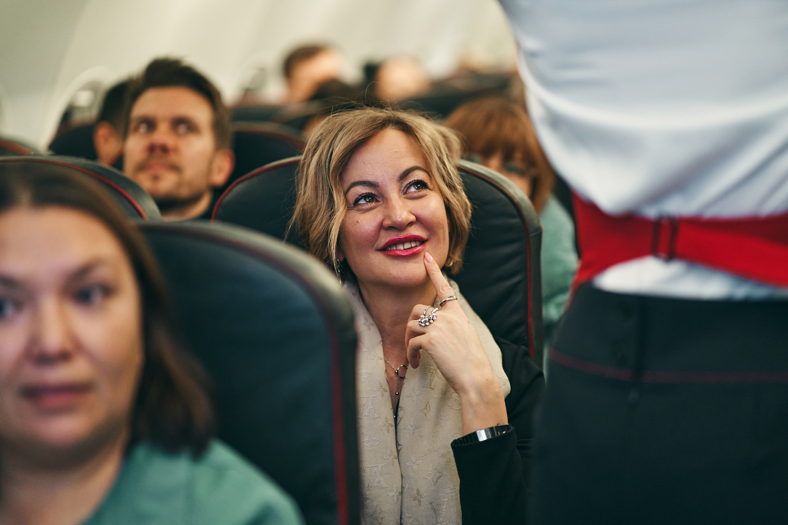 Презентация в самолёте. Фотограф Слава Кайгородов