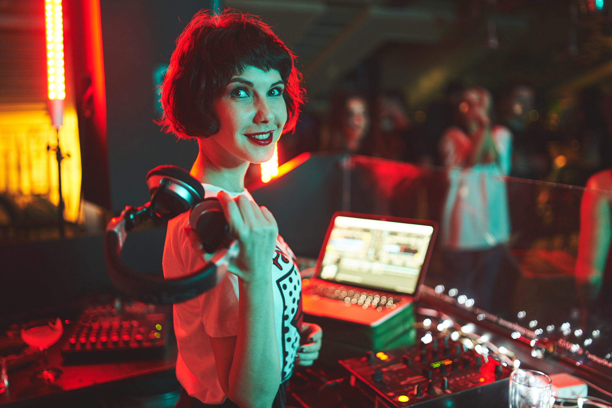 Вечеринка в NEW-Bar. Фотограф Слава Кайгородов