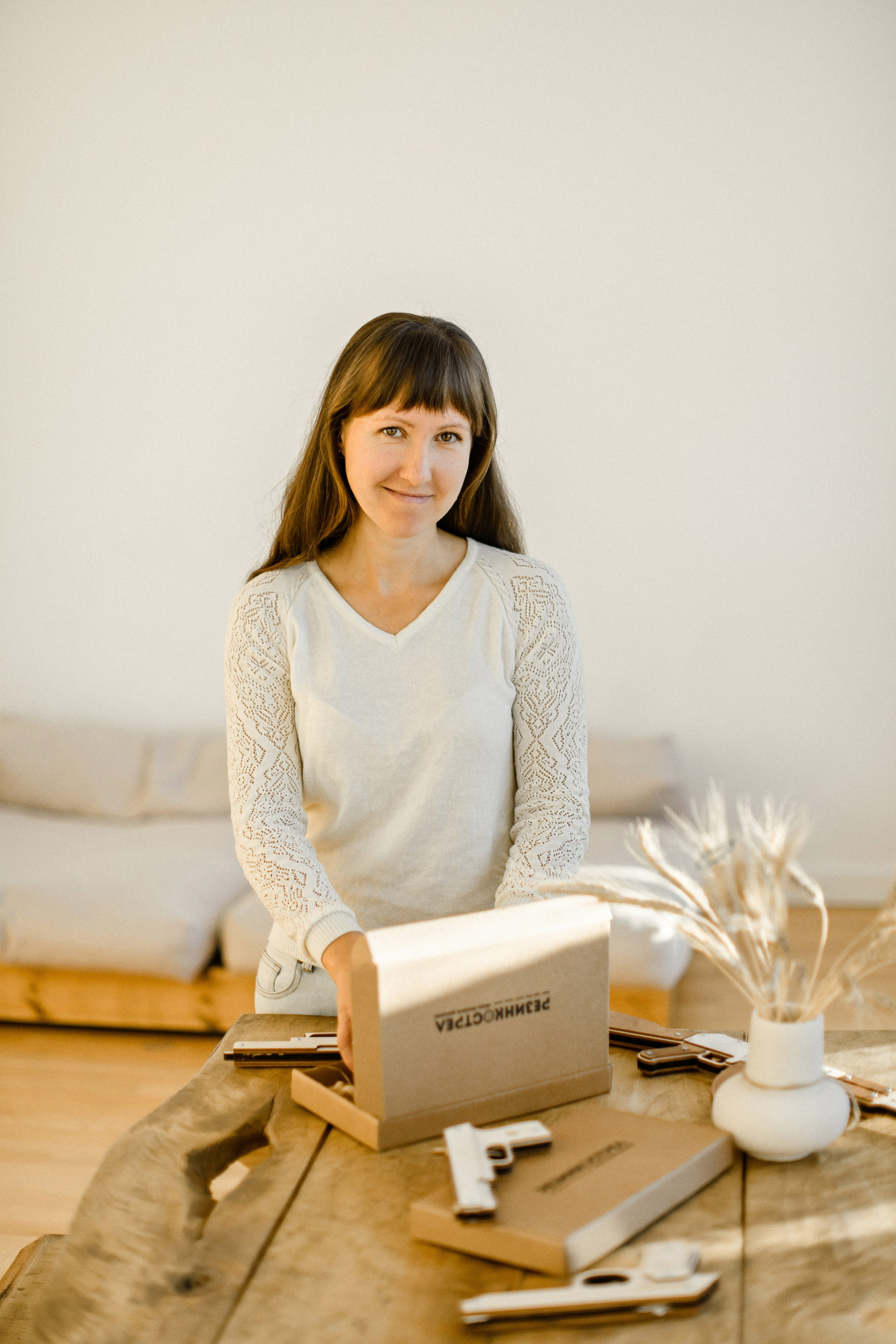 Магазин деревянных игрушек. Свадебный фотограф в Санкт-Петербурге София Шубик