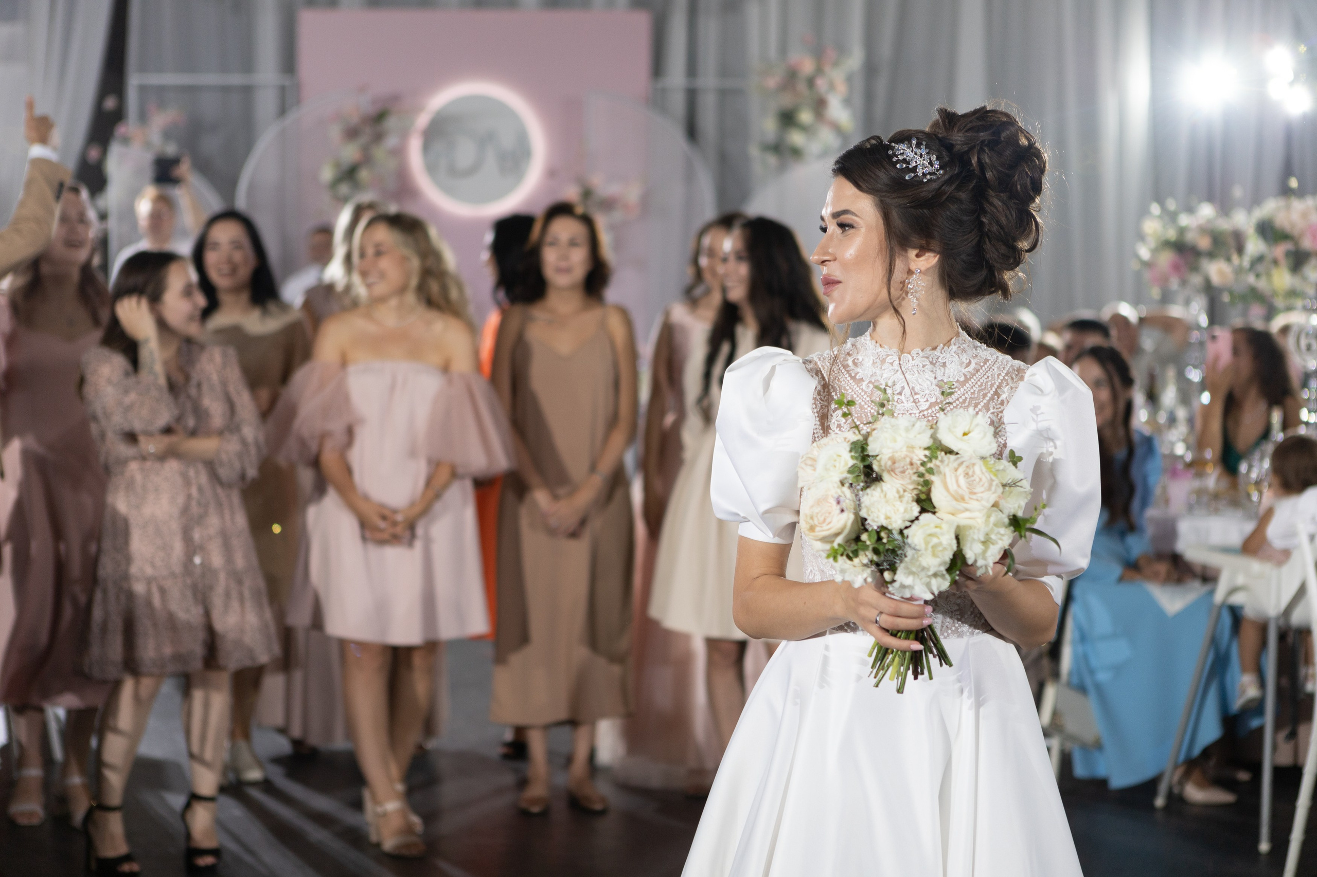 Свадебный фотограф Уфа — Руслан ГабдлисламовЖивые эмоции, красивые кадры, воспоминания на всю жизнь.Работаю по всей Республике Башкортоста. Свадебный фотограф Уфа Руслан Габдлисламов