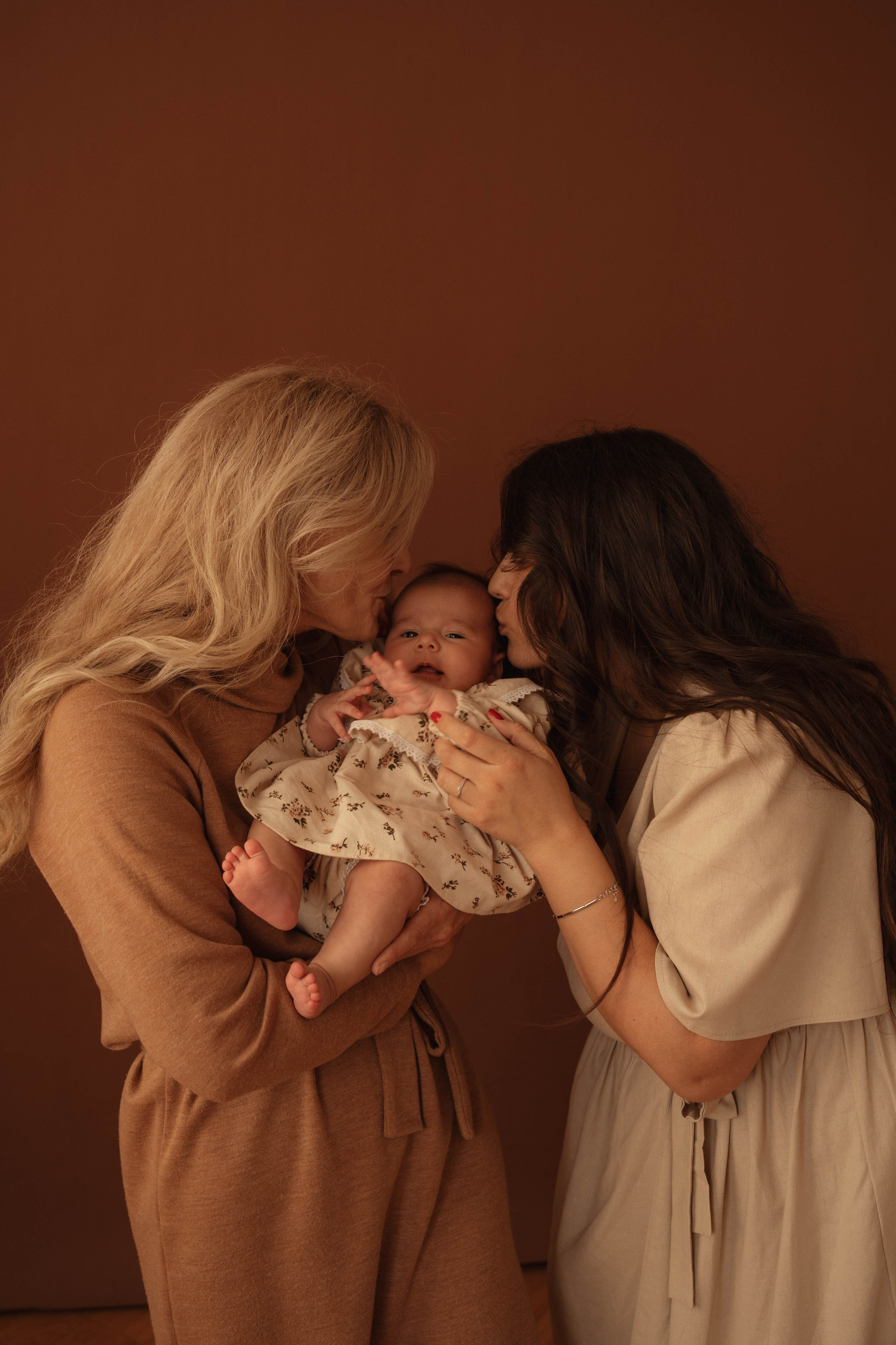 Аврора и ее семья. Фотограф в Новосибирске Диана Ильиных