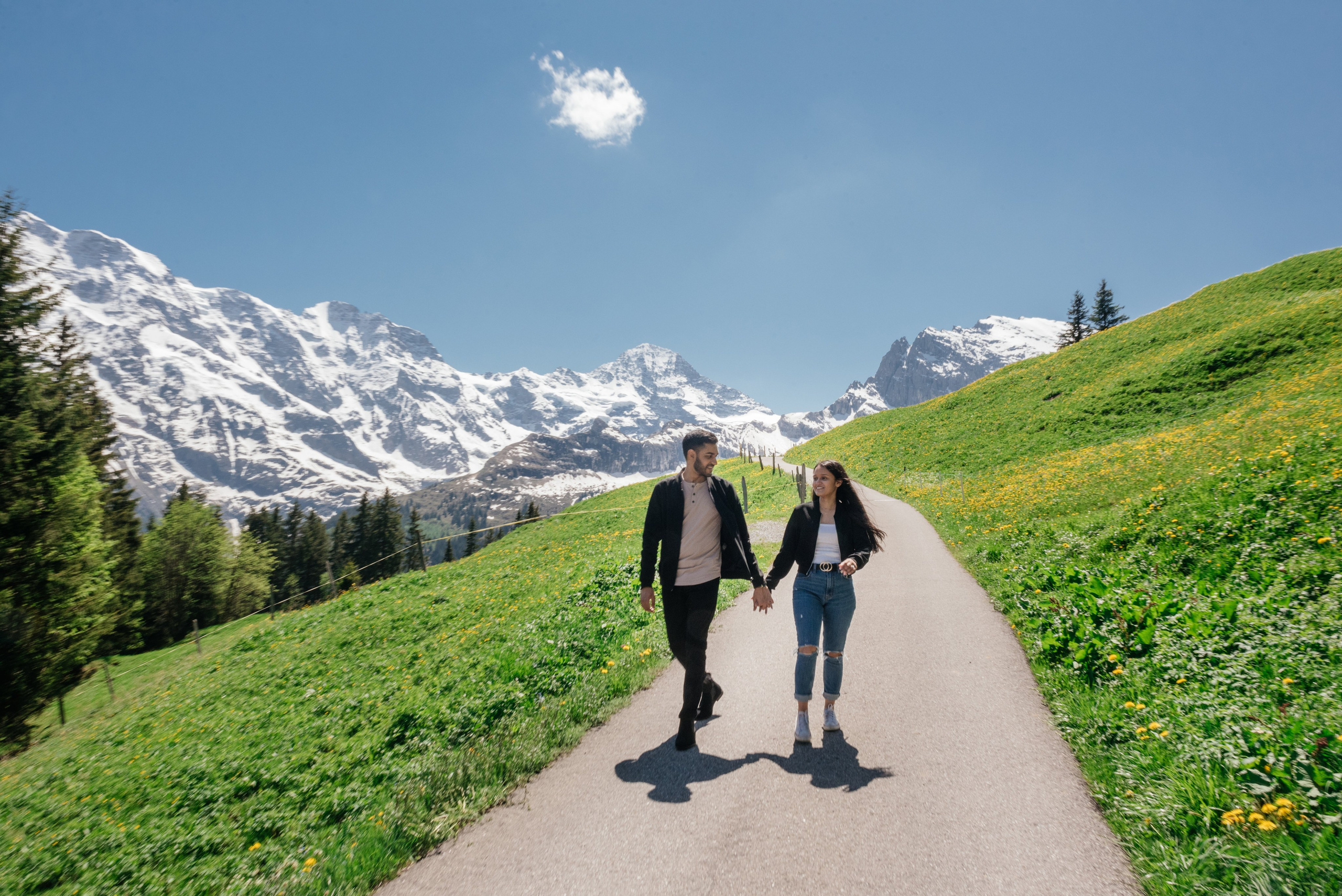 Safeen & Seemeen (Wengen, Murren, Iseltwald). Photographer in Interlaken area