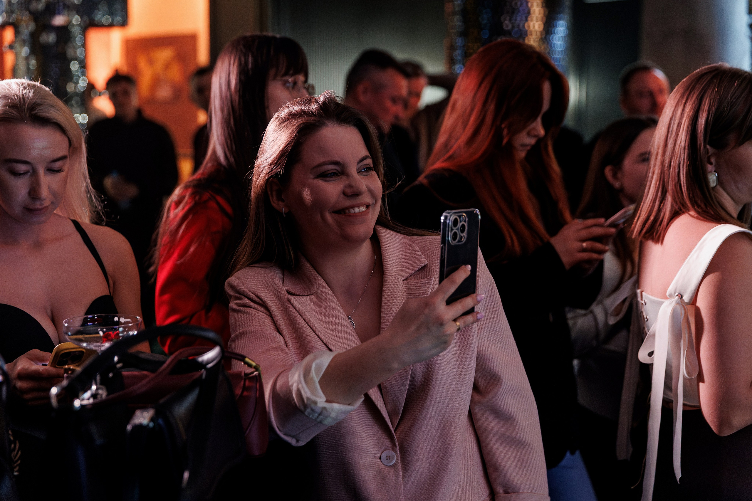 Creators. ILIAS BLACK — Фотограф свадеб и мероприятий в Минске и Беларуси