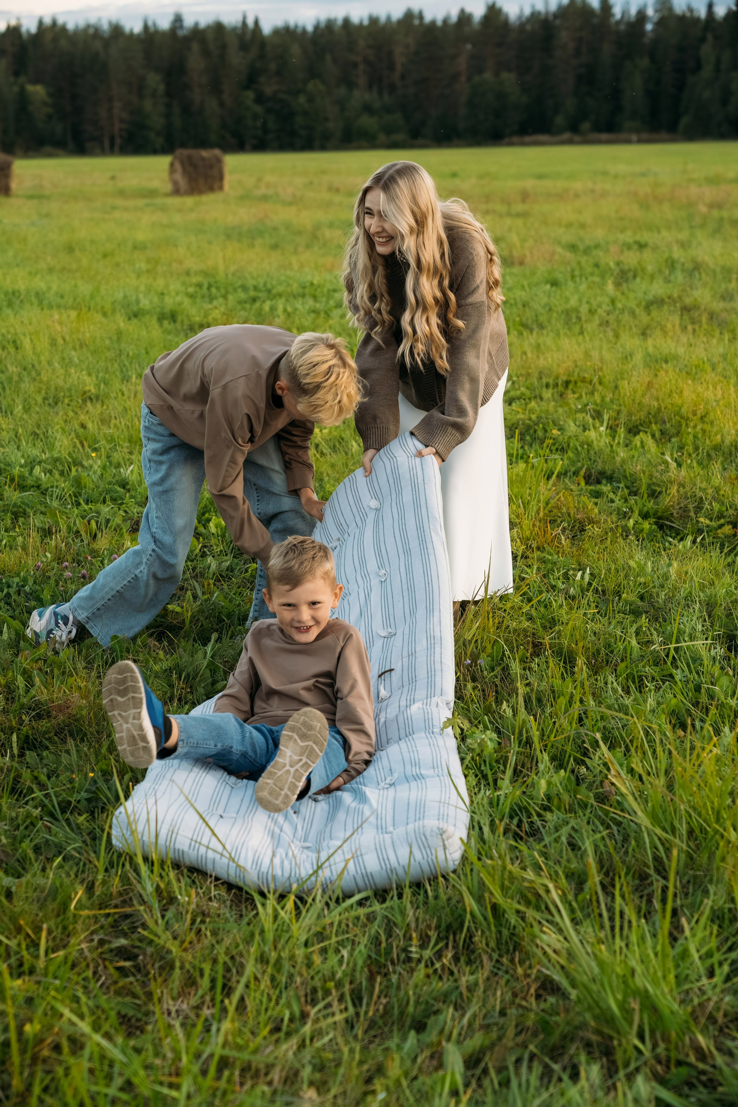 Павел, Юлия, Ярослав, Александра и Иван. Семейный и детский фотограф Плесецк, Мирный Марина Забабурина