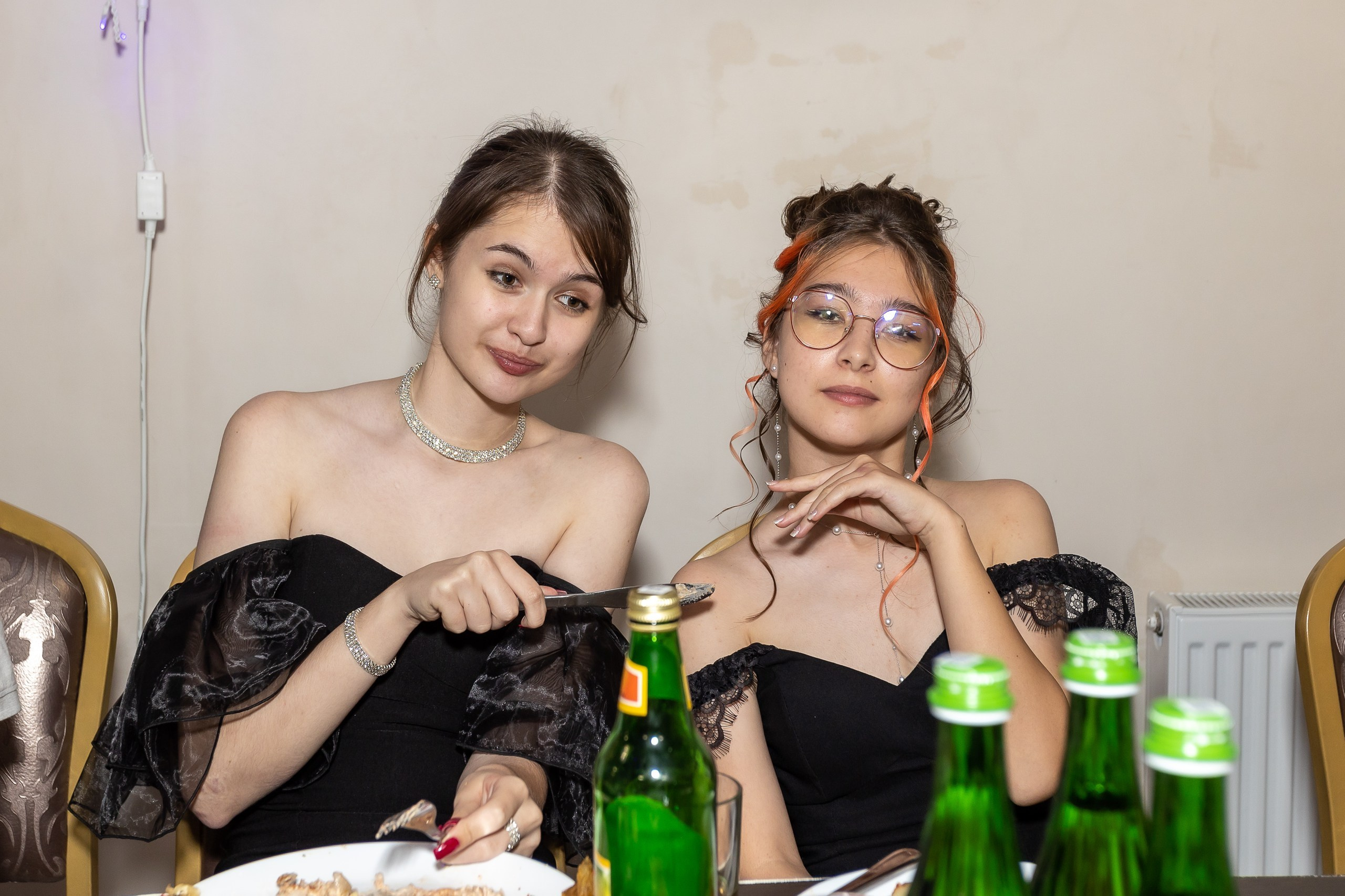 Вручение аттестата и выпускной вечер. Выпускные альбомы Майкоп, Краснодар Елена Золотарева