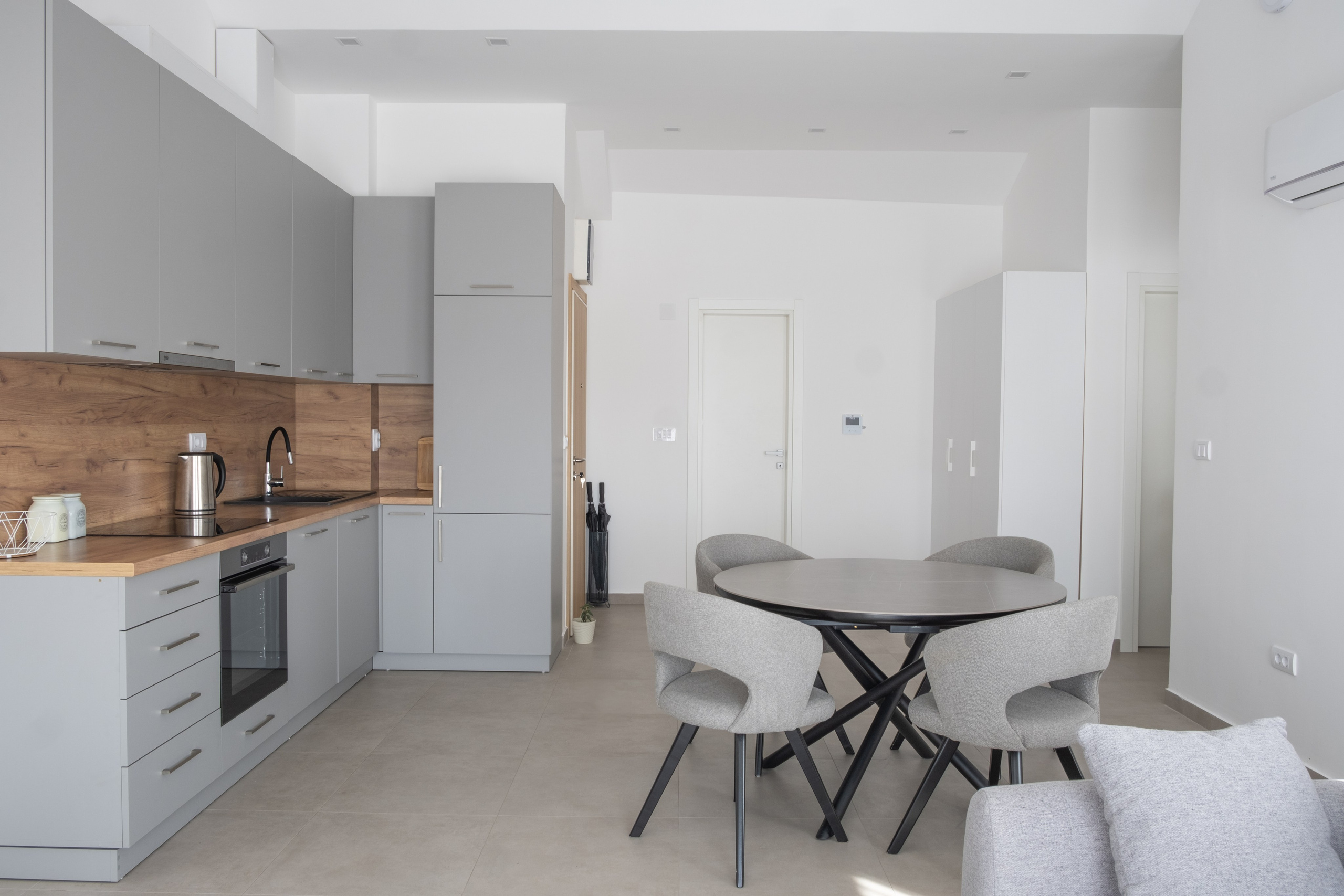 Apartments Tivat, Gradioshnica. Family and wedding photographer in Montenegro