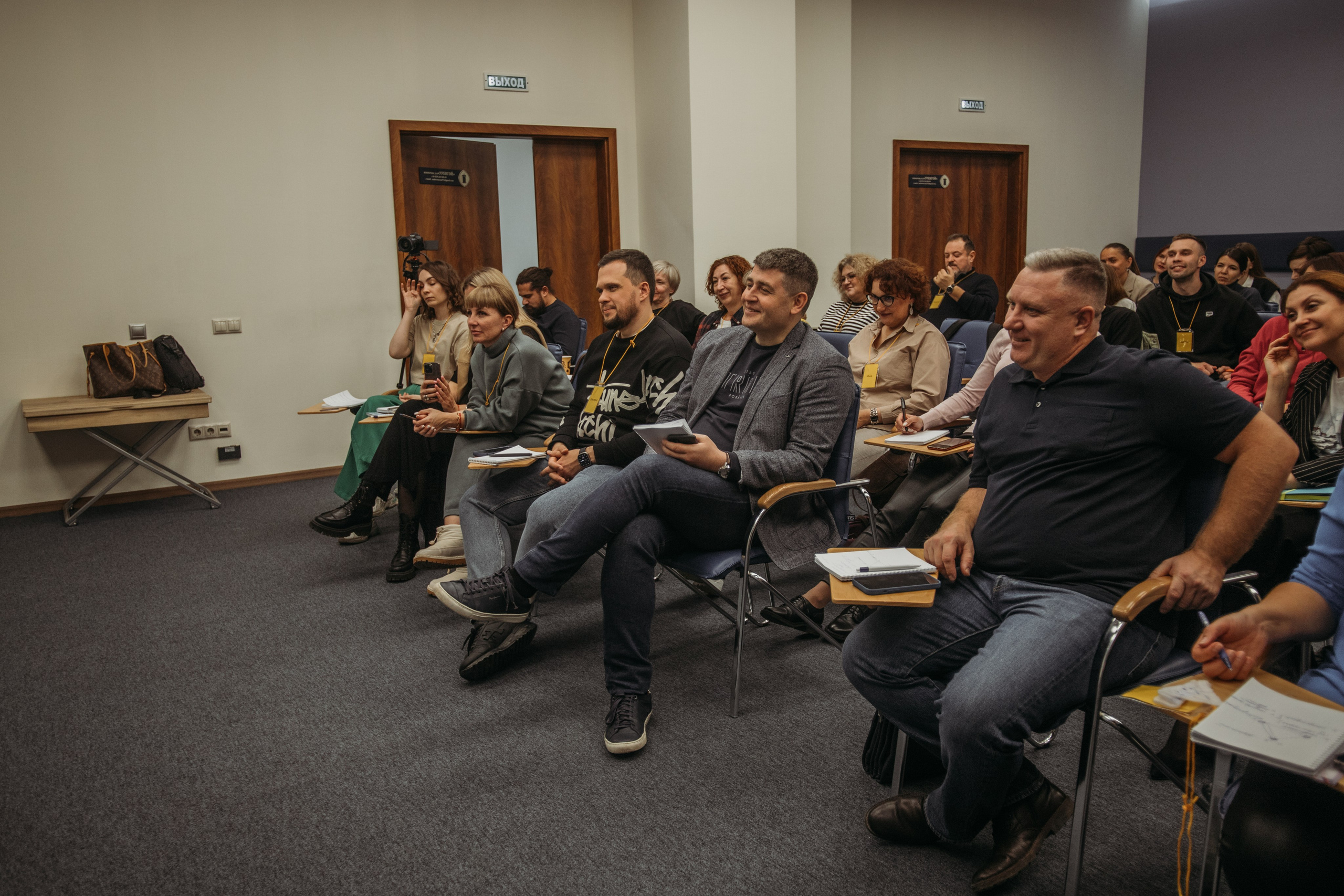 Тренинг по НЛП технологиям Михаила Пелехатого. Венера Гайн. Репортажный фотограф  Тюмень. Обучение фотографии с 0