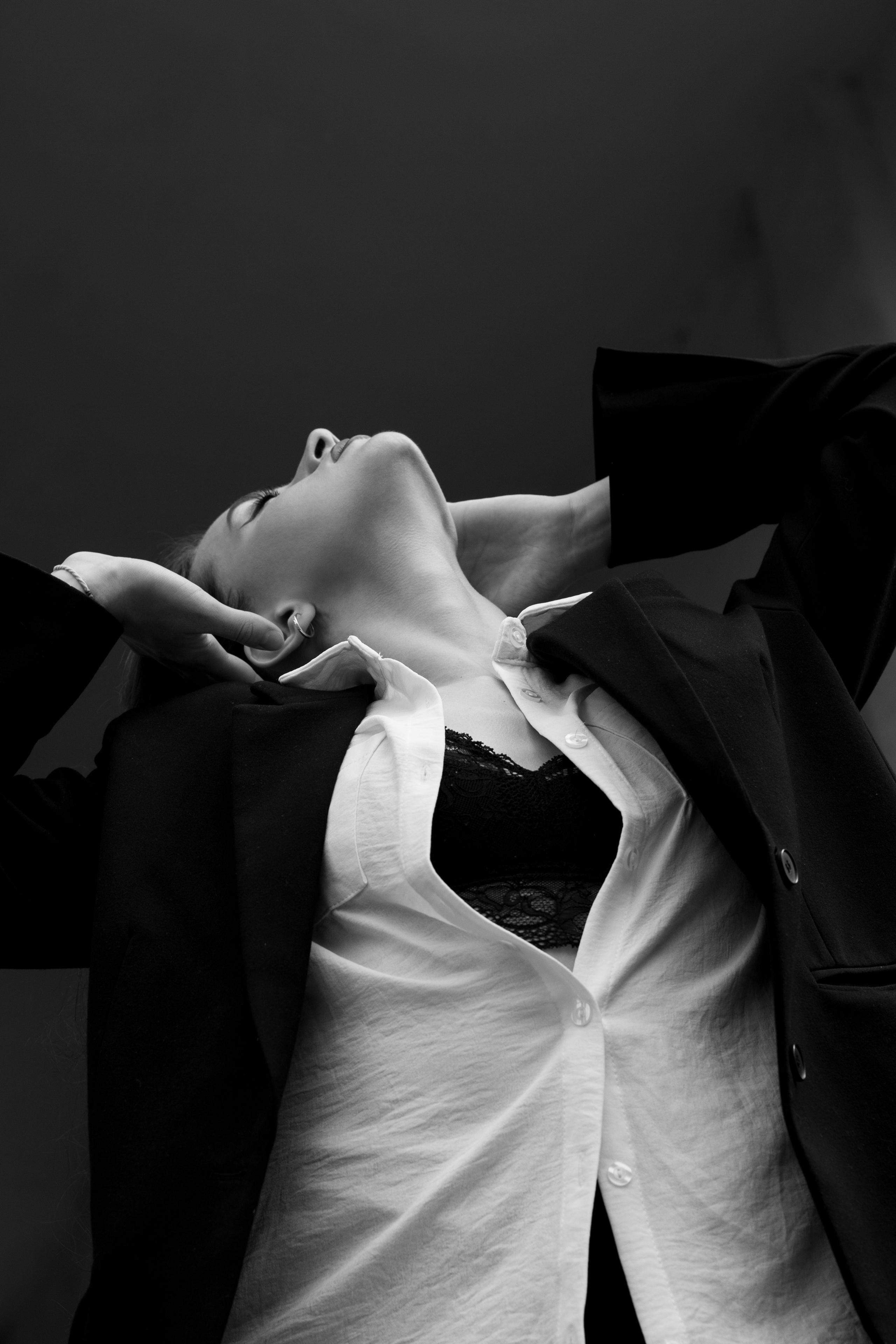 Уличная съемка — Каринэ. Портретный фотограф в Орле. Готовые фото за 3 дня! Помощь в позировании. Советы по организации