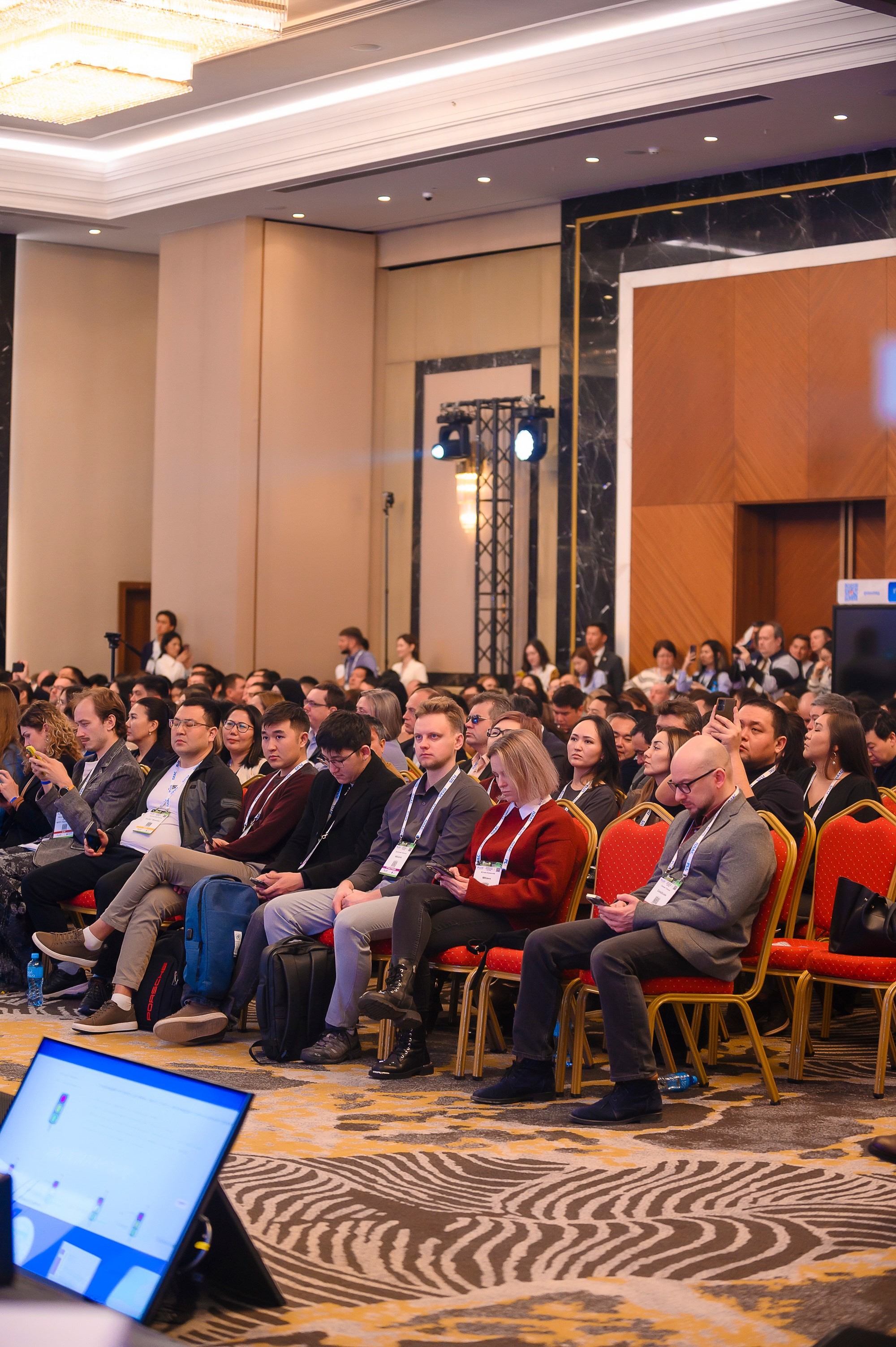 Digital Kyrgyzstan 2025. Интерьерный и репортажный фотограф в Алматы