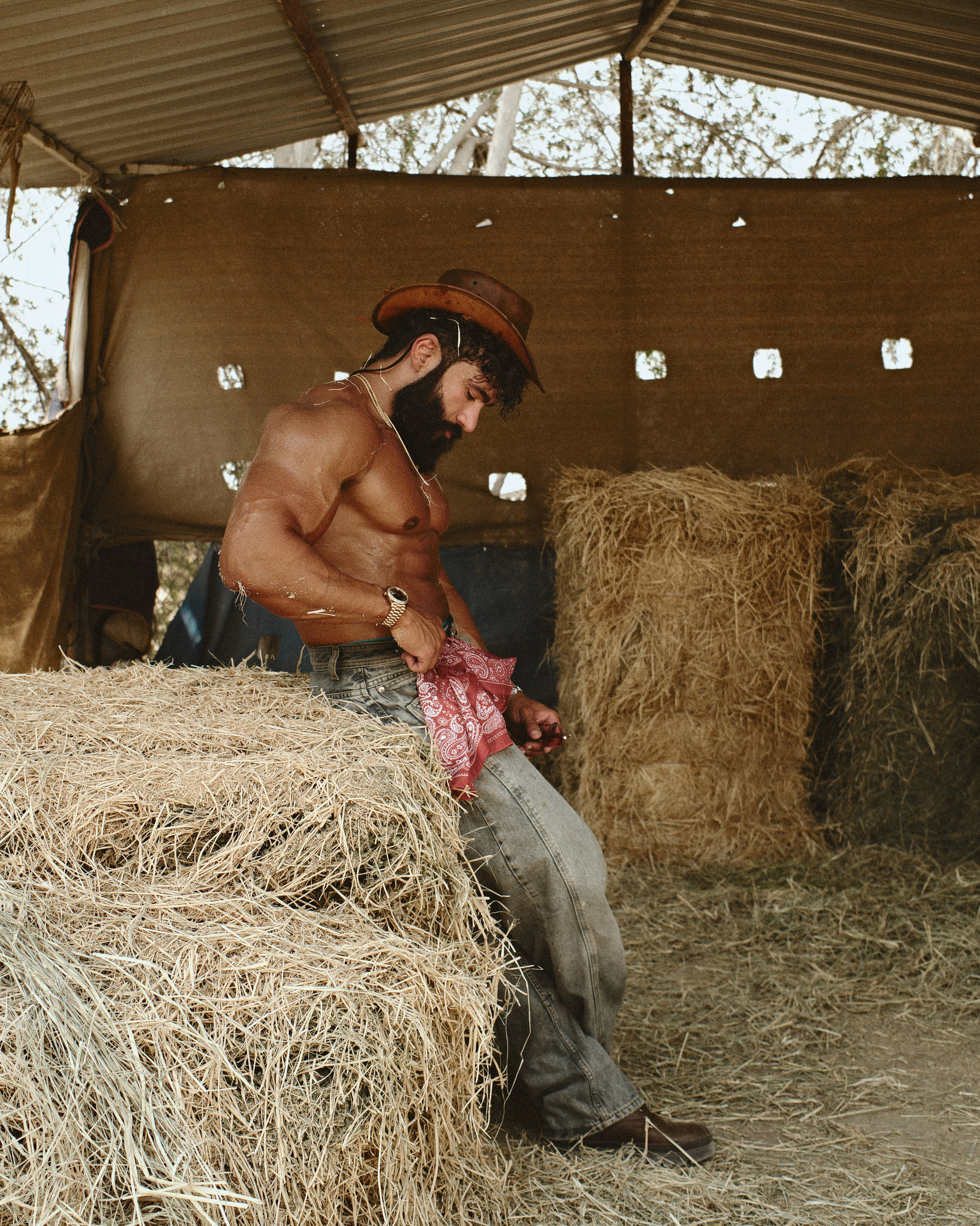 Ahmed. NOIZOMAX Художественный фотограф в Дубай