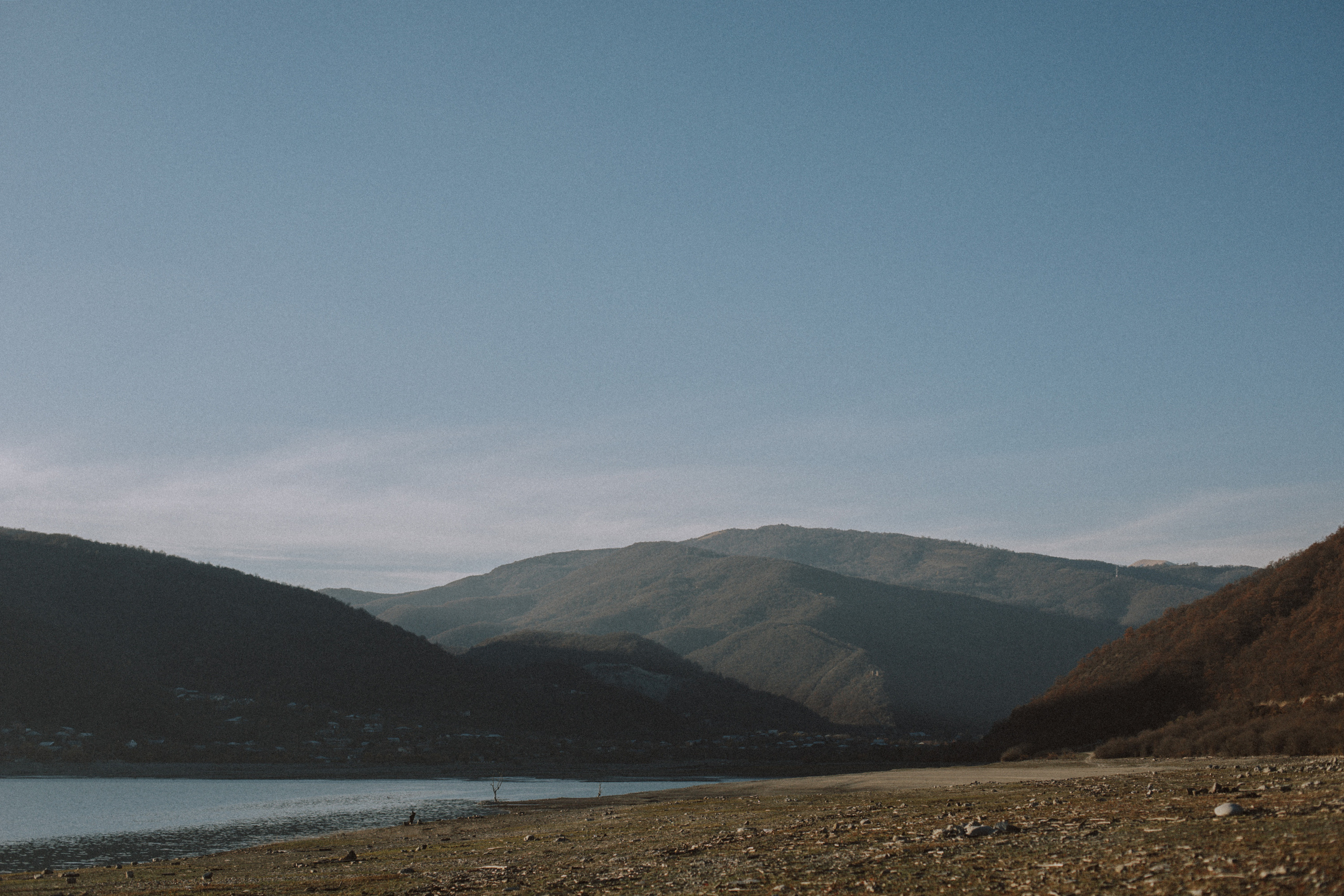 Жинвальское водохранилище. Фотограф Тбилиси Саша Мороз