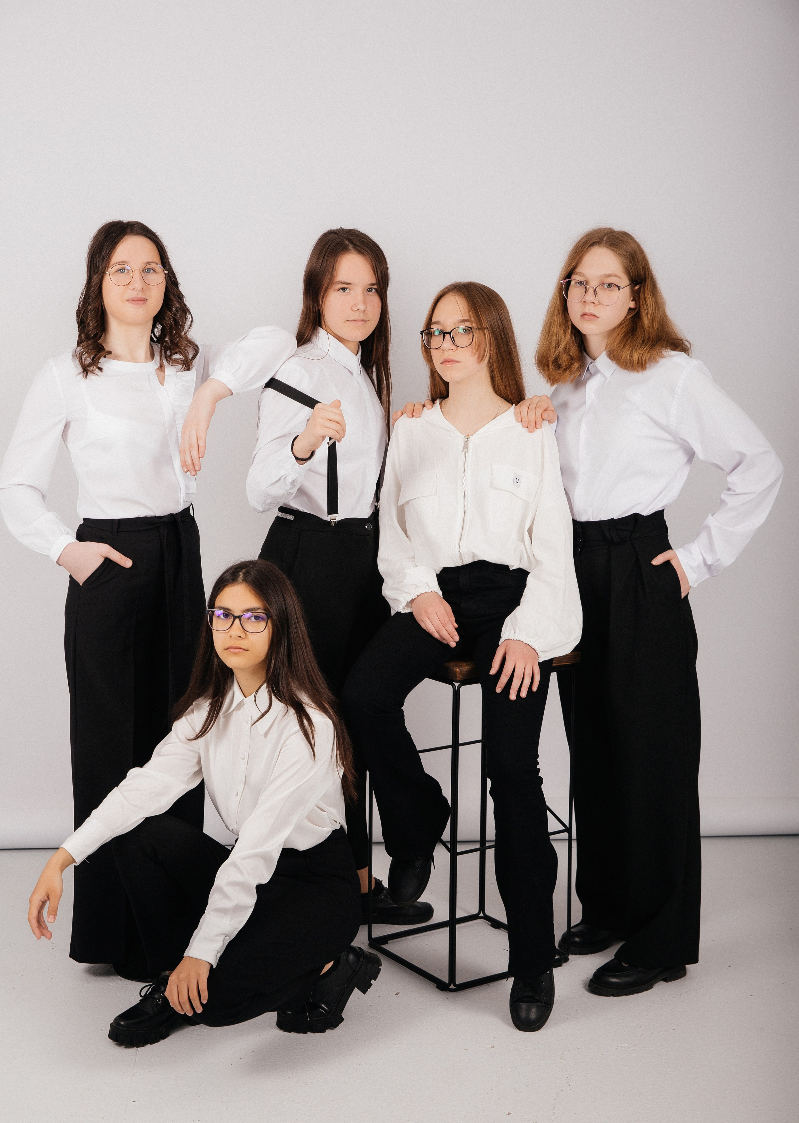 Портреты в студии (белый фон). Диля Гареева фотограф — Бугульма, Казань, Альметьевск, Заинск