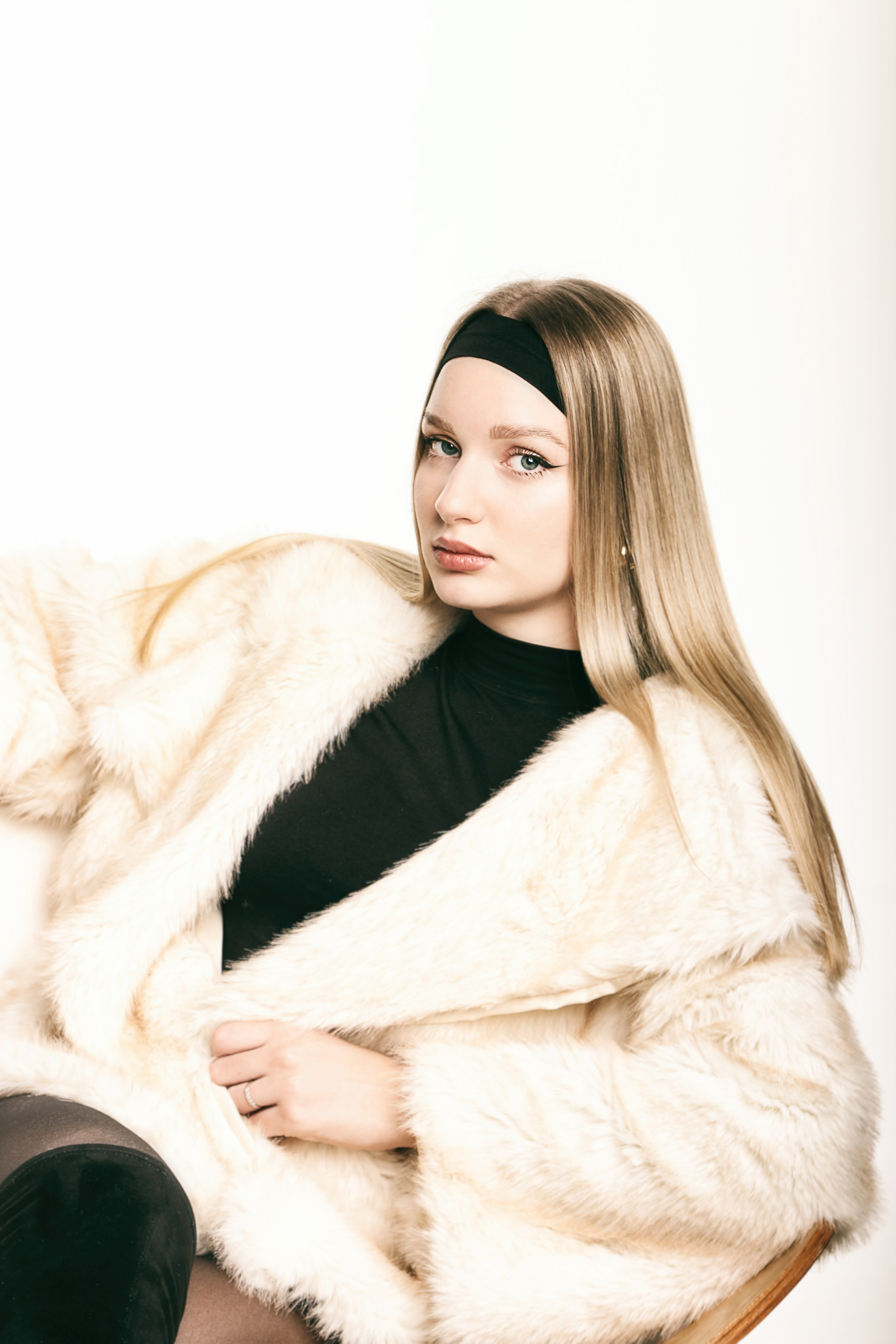 Шуба. Алиса Томшина — Фотограф / Видеограф