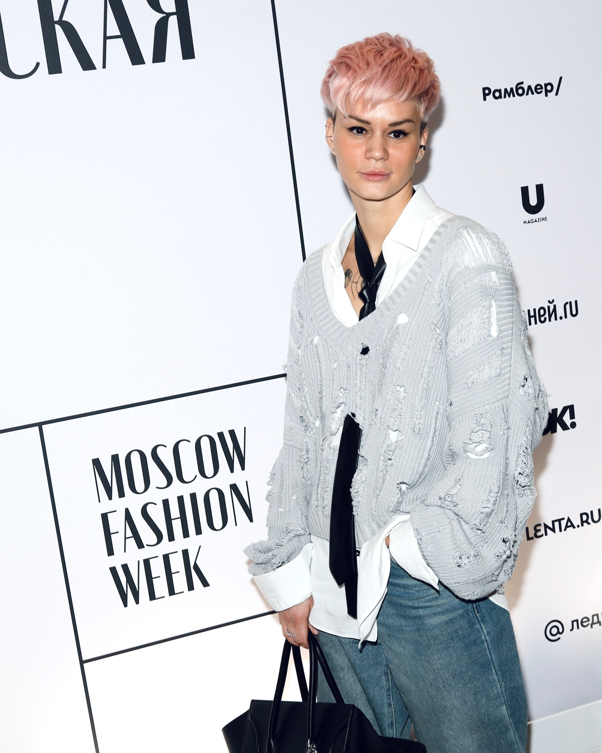 Контент для соцсетей. Фотограф в Москве — Рина Серёгина — съёмка в студии и репортаж